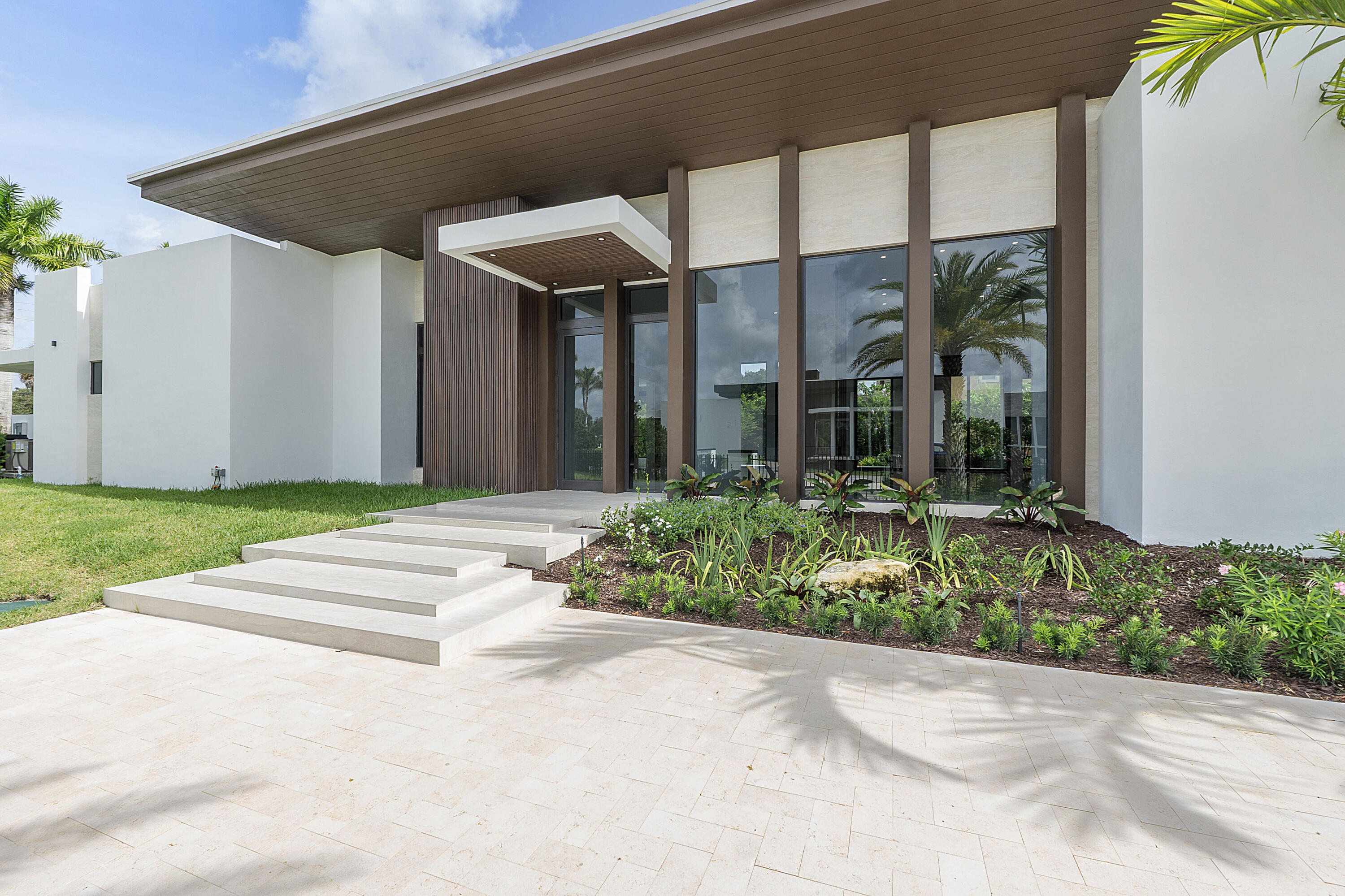 11781 NW 15th Street