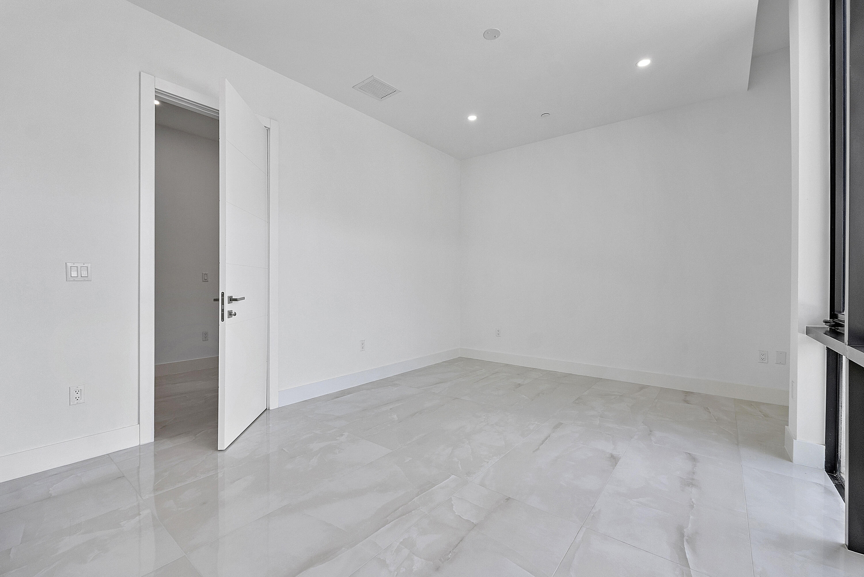 11781 NW 15th Street