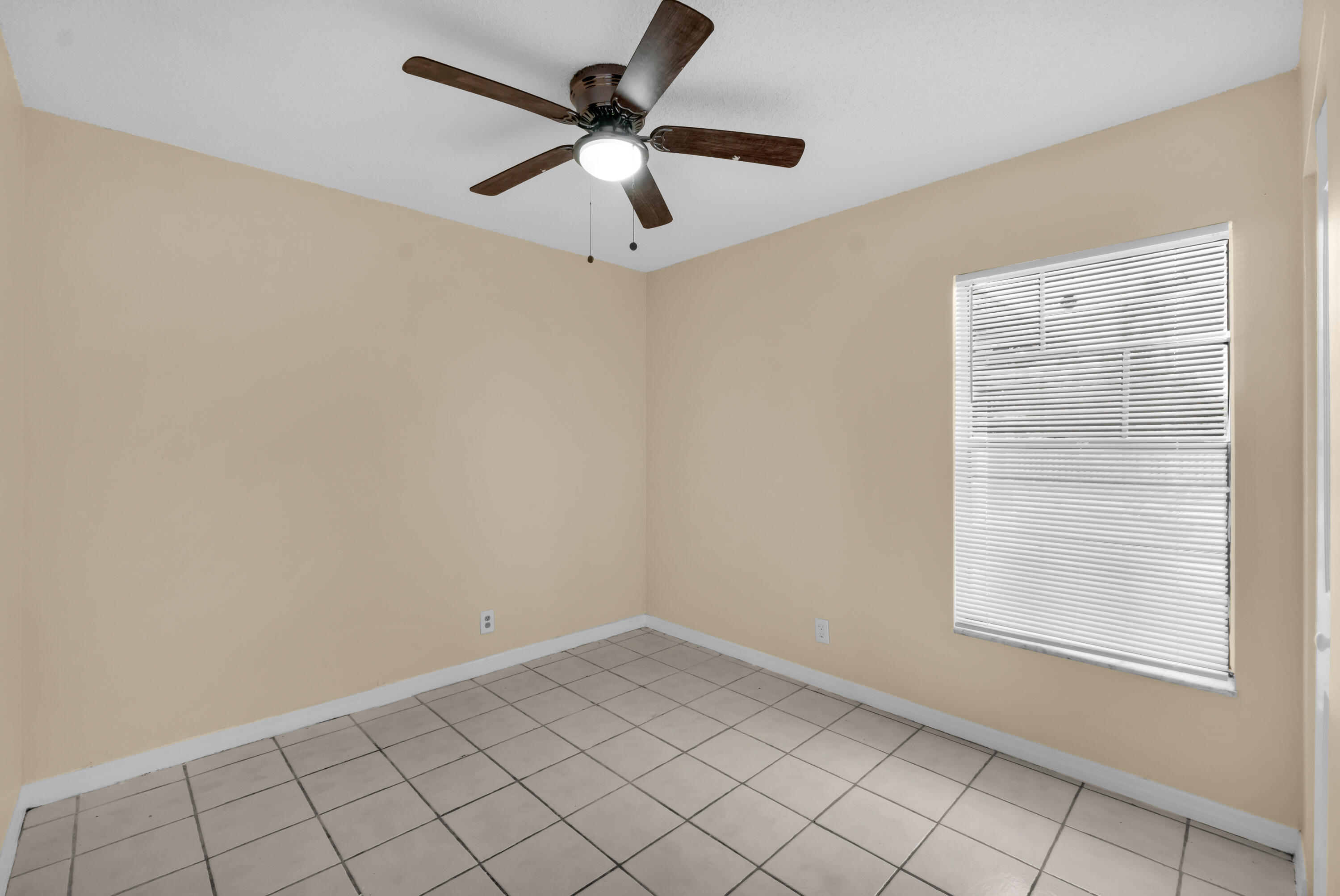 2070 NW 109th Avenue