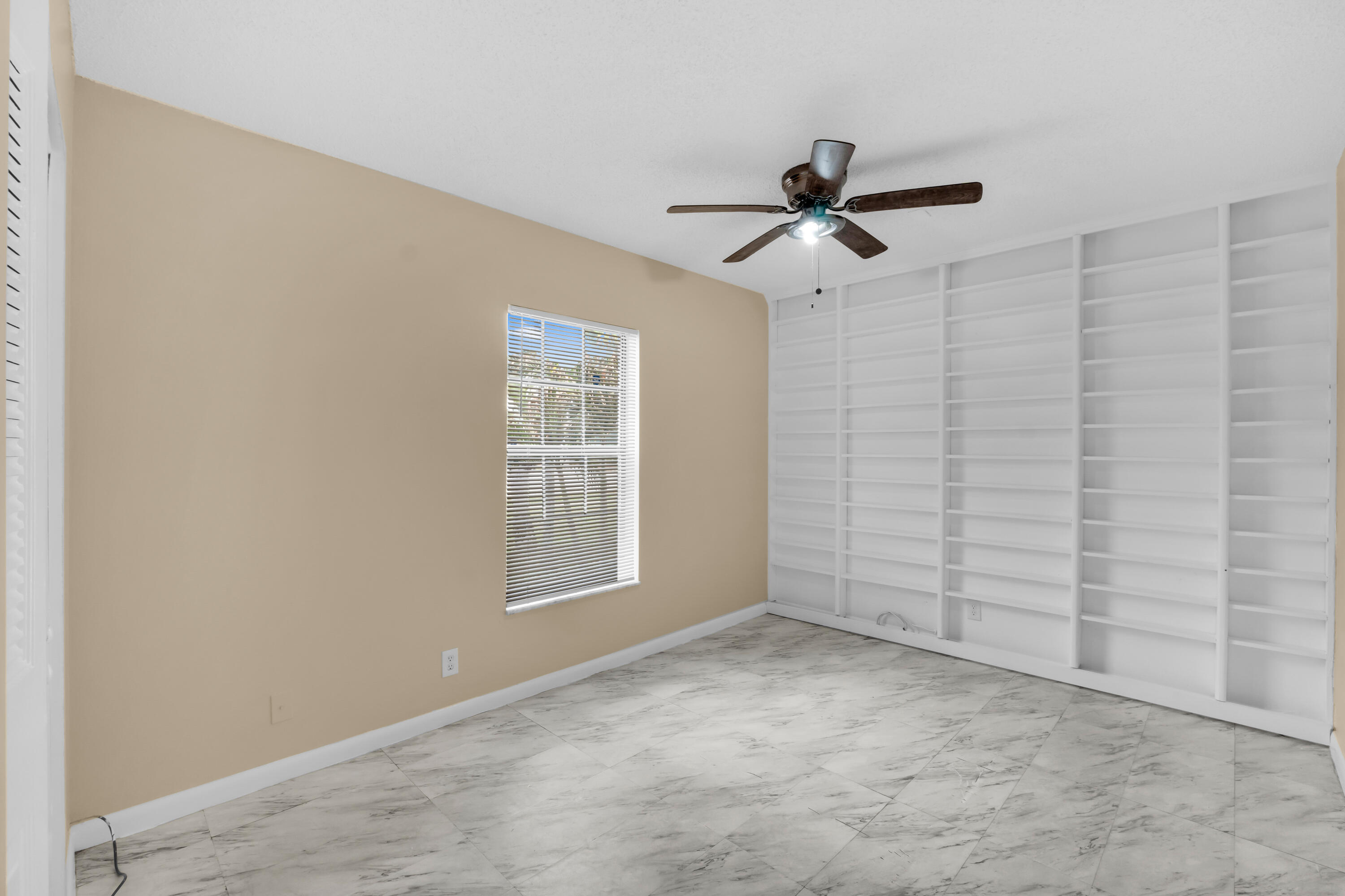 2070 NW 109th Avenue