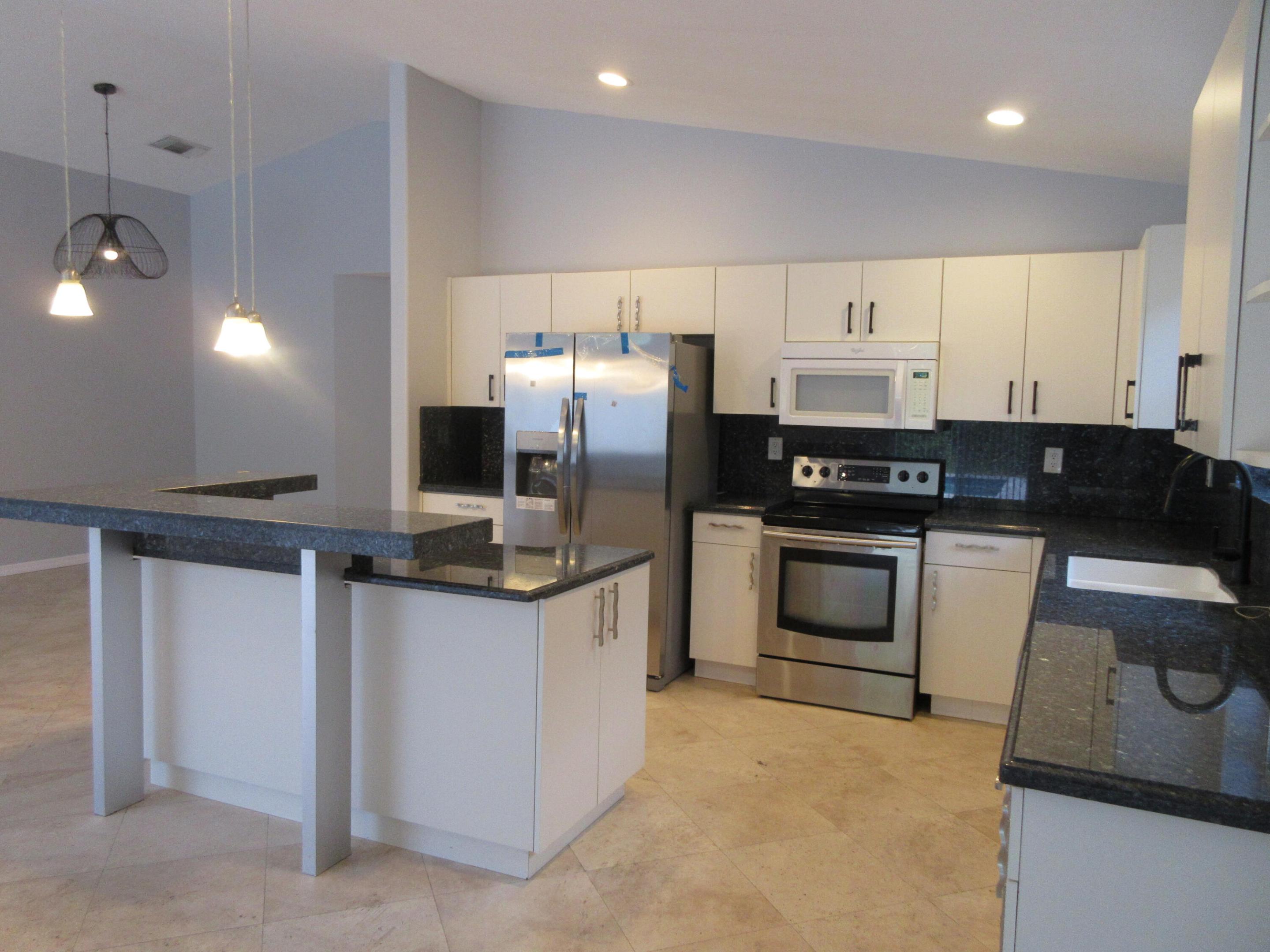 4955 SW 35th Terrace