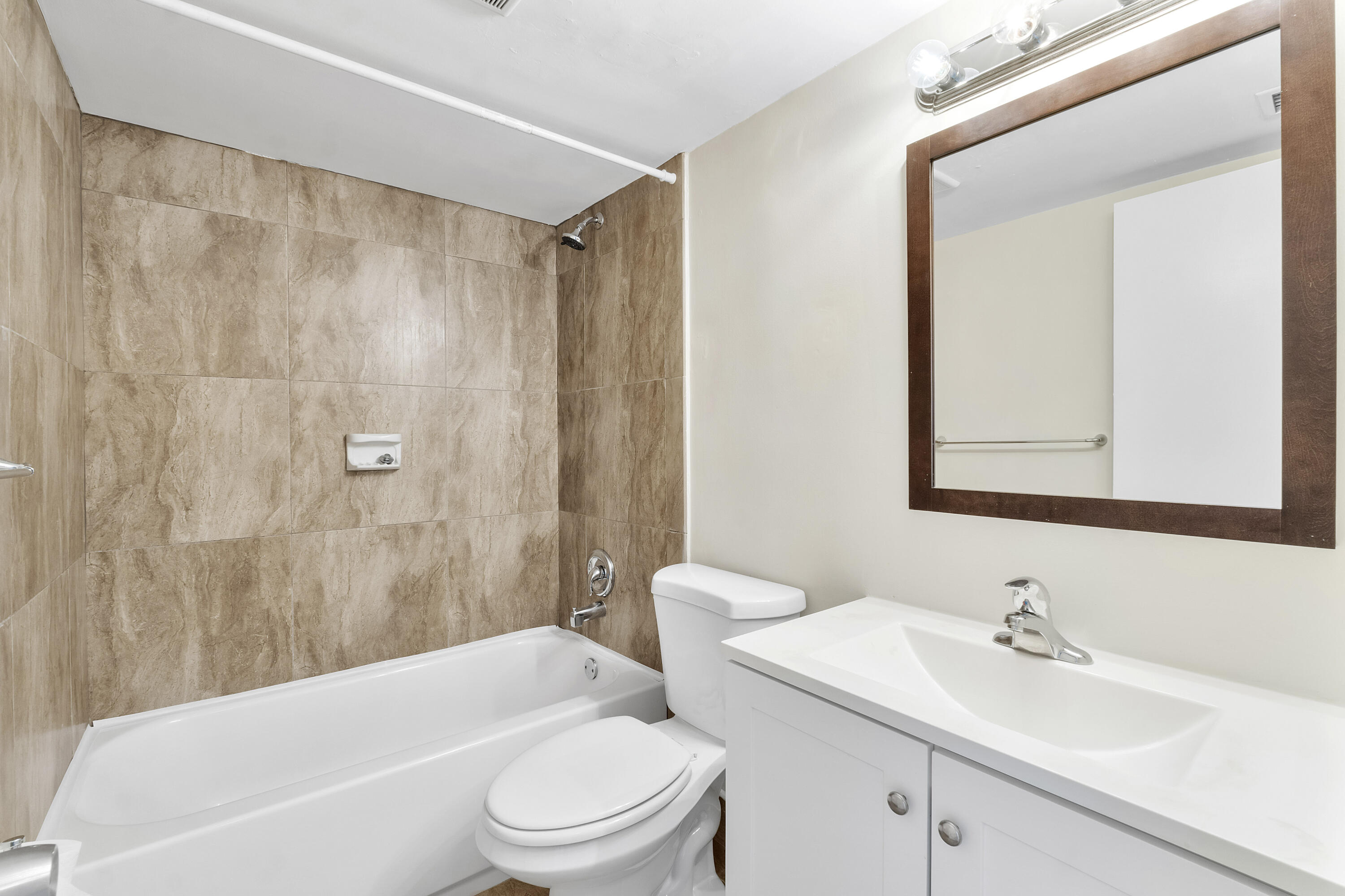 10710 Royal Palm Boulevard 2-2