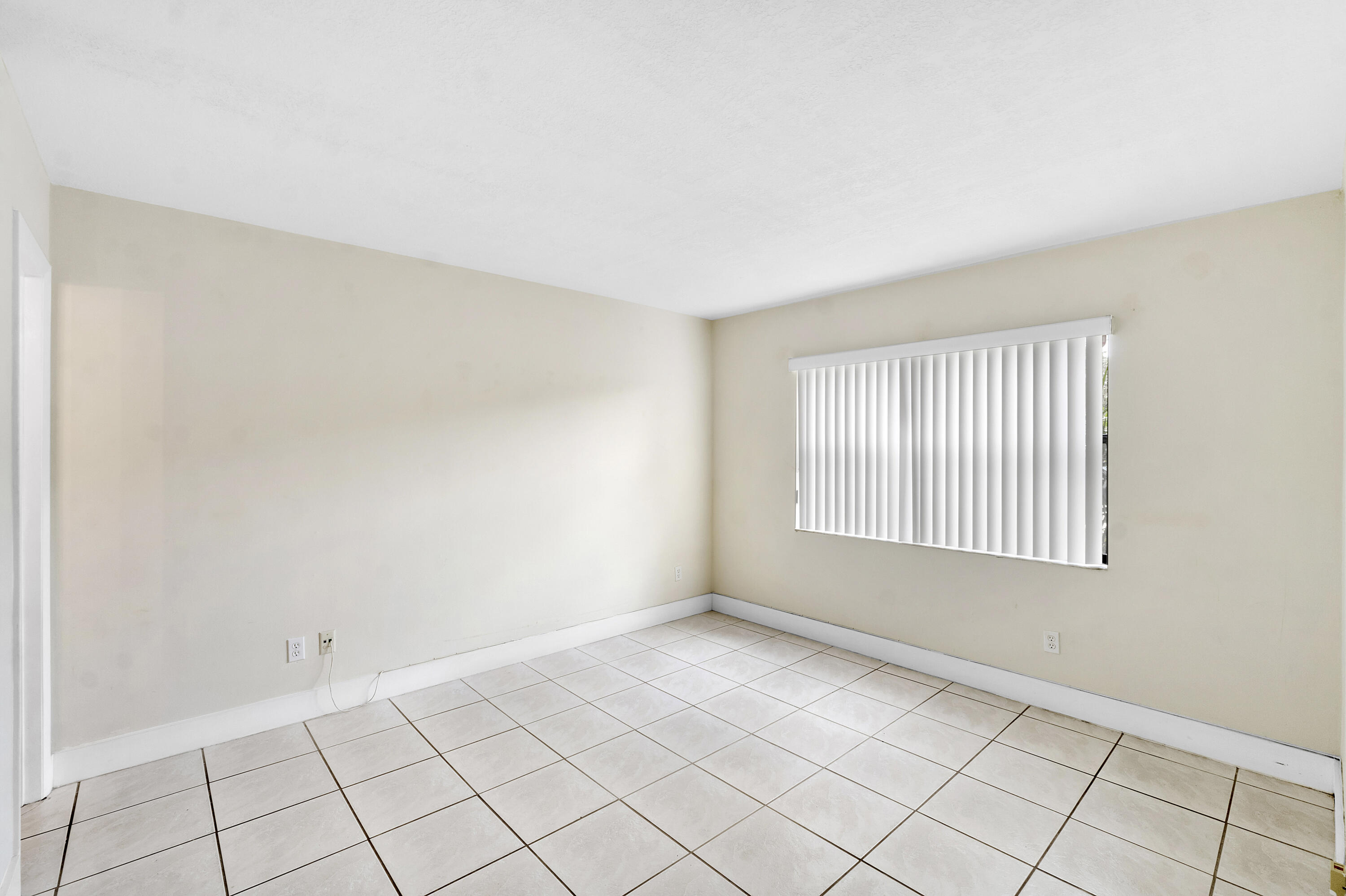 10710 Royal Palm Boulevard 2-2