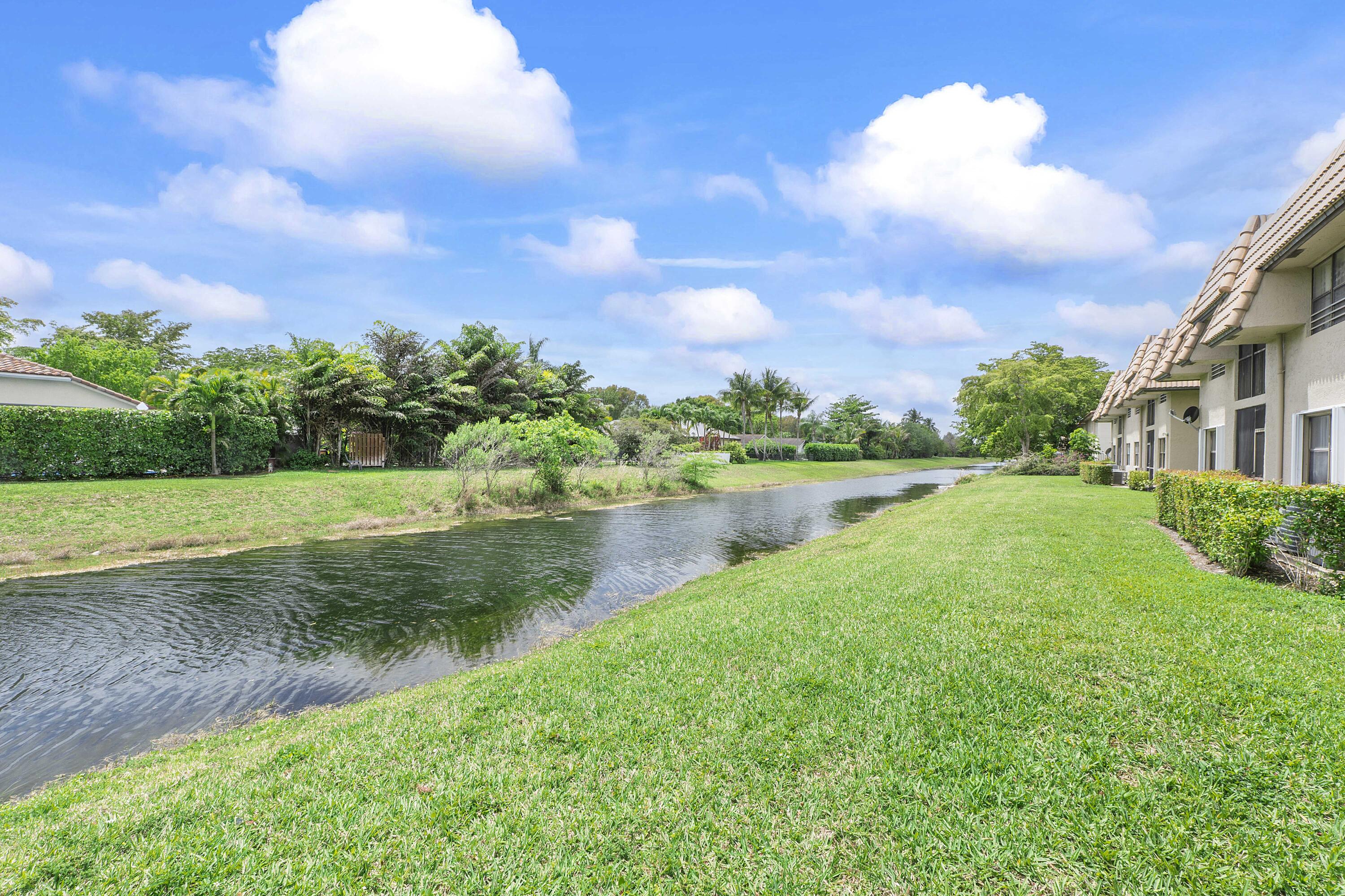 10710 Royal Palm Boulevard 2-2