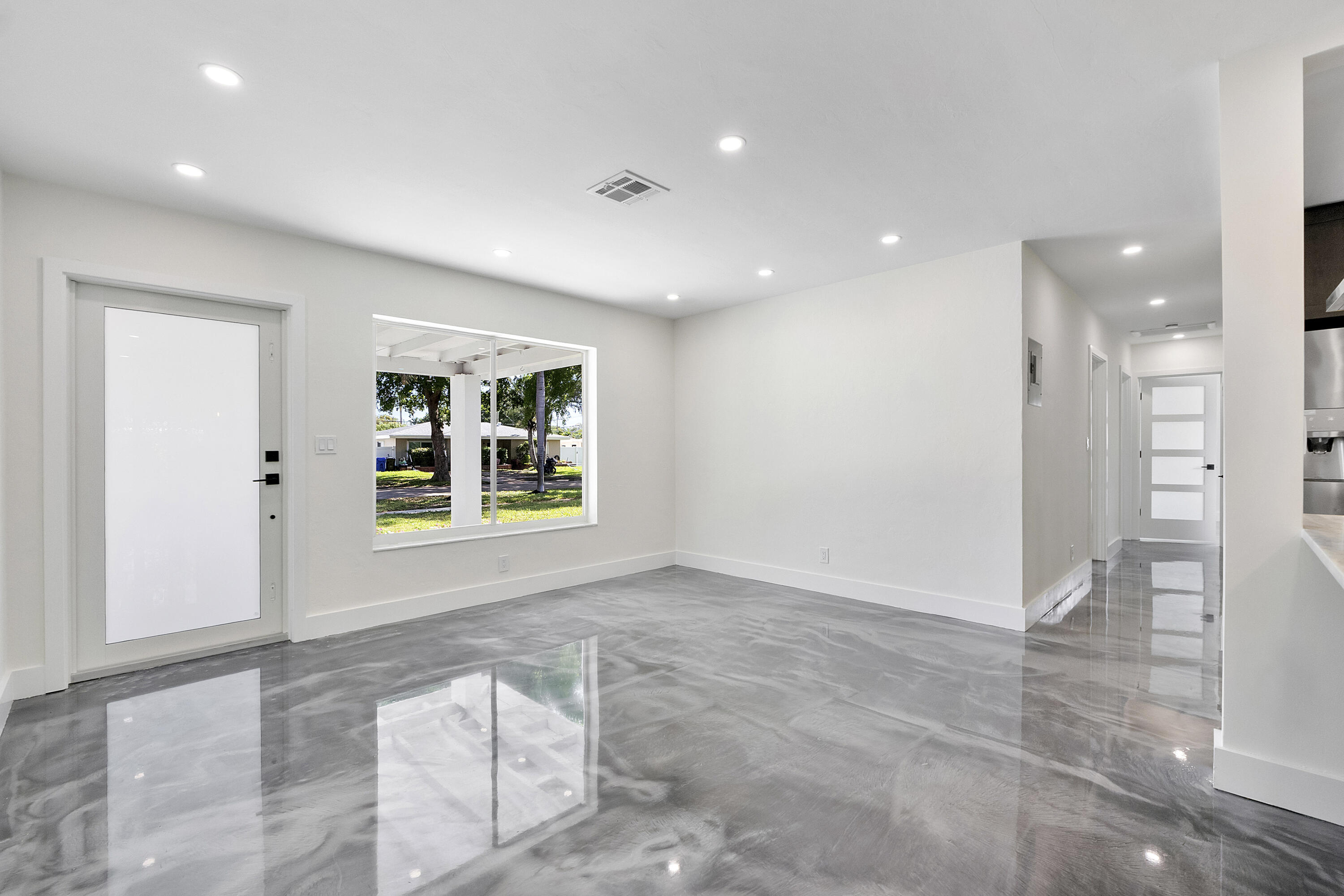 2160 NE 53rd Street