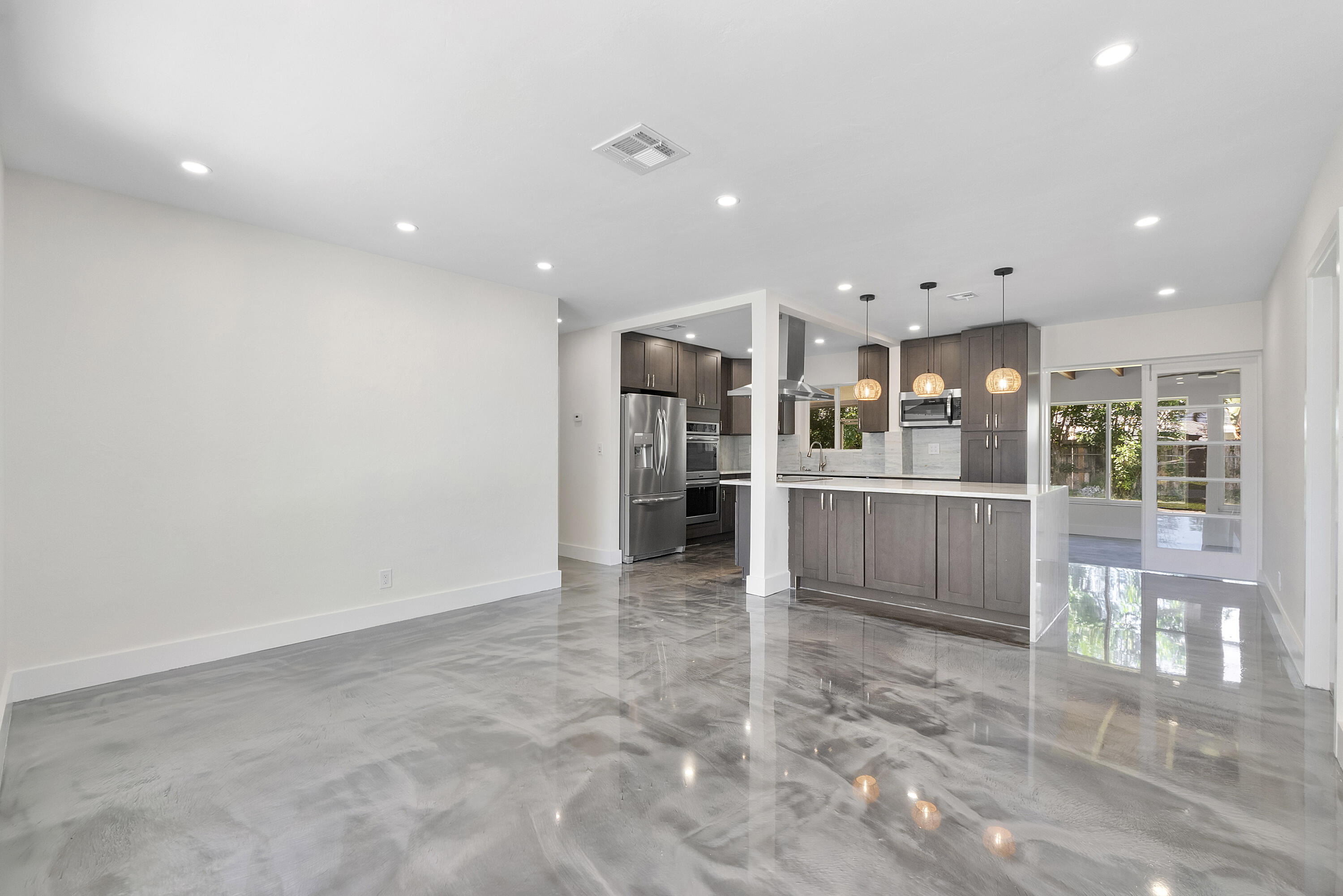 2160 NE 53rd Street