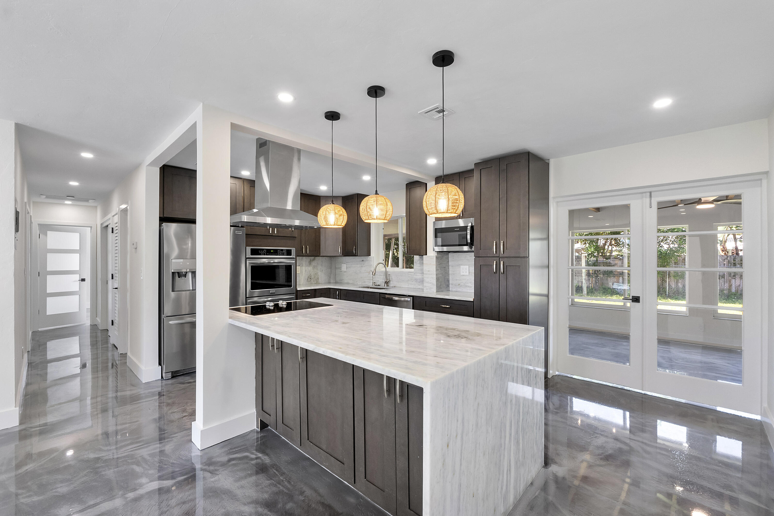 2160 NE 53rd Street