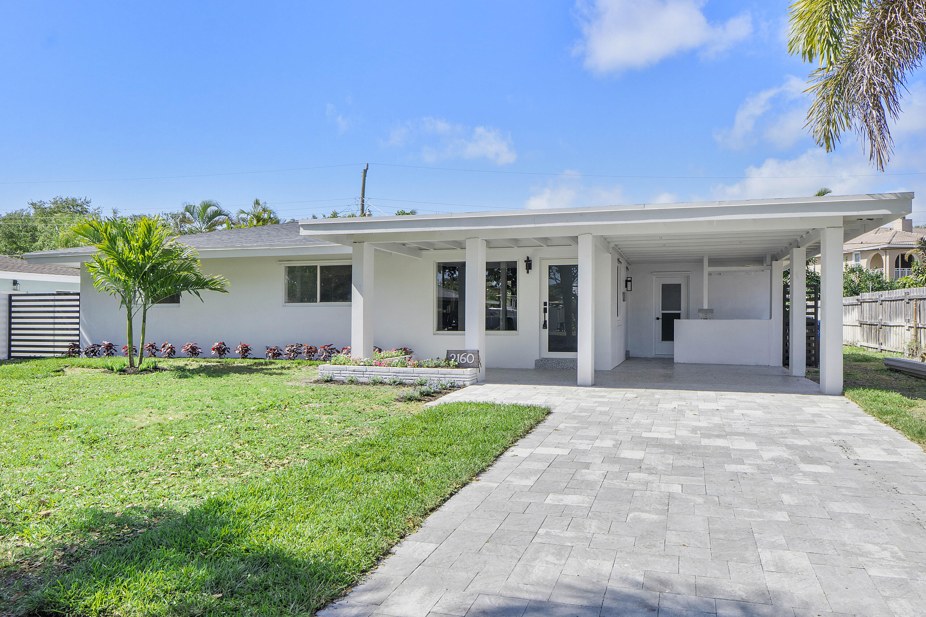 2160 NE 53rd Street