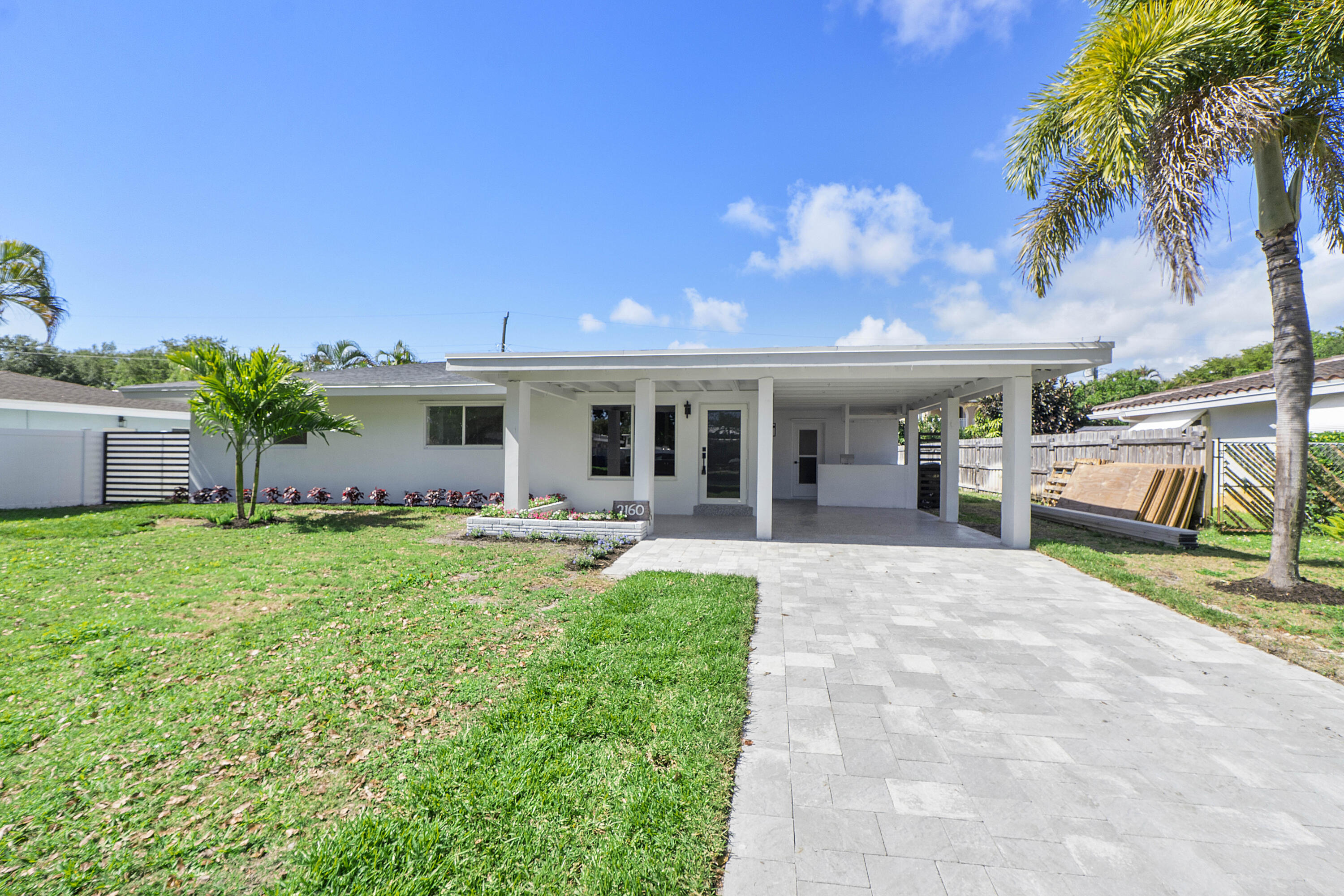 2160 NE 53rd Street