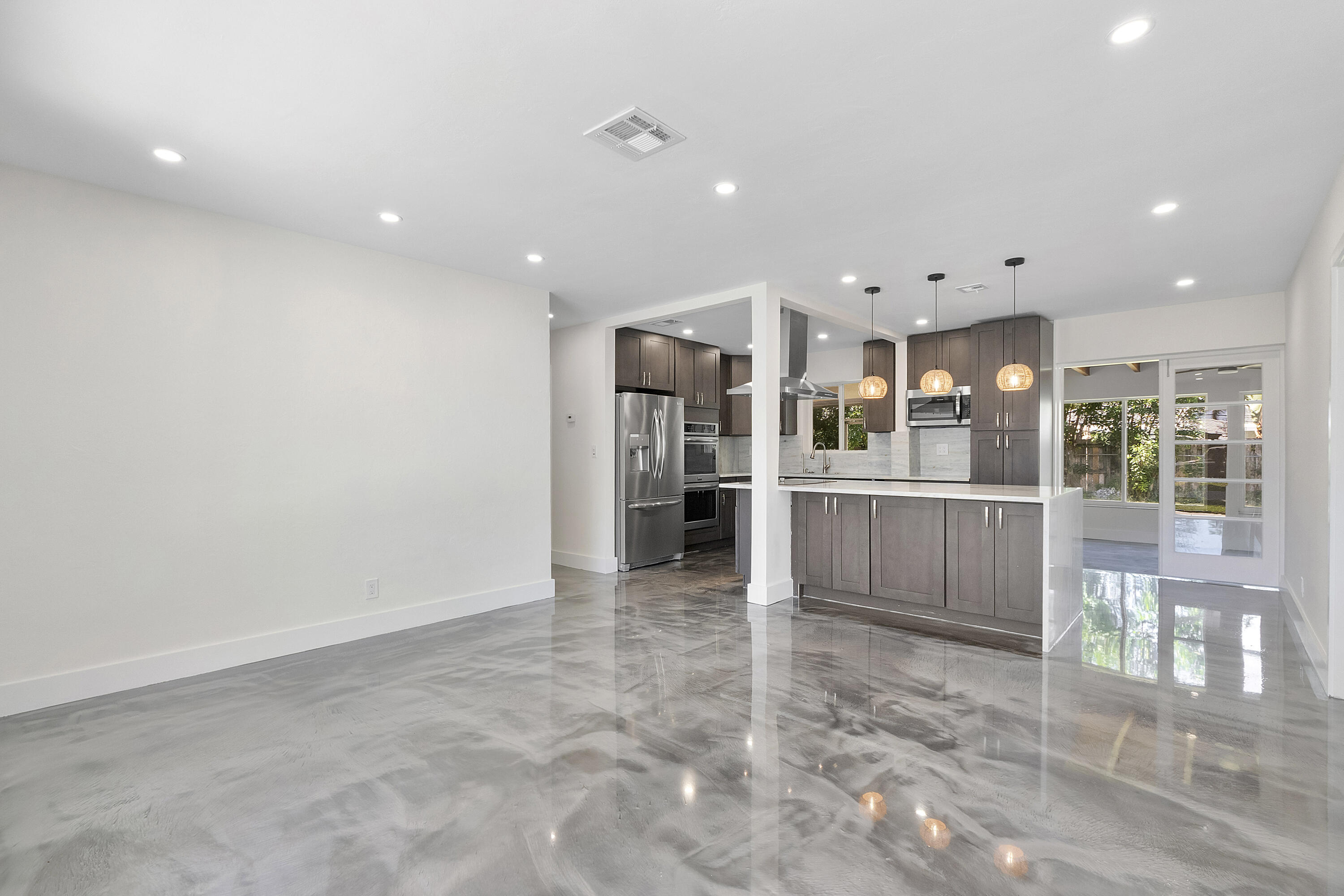 2160 NE 53rd Street