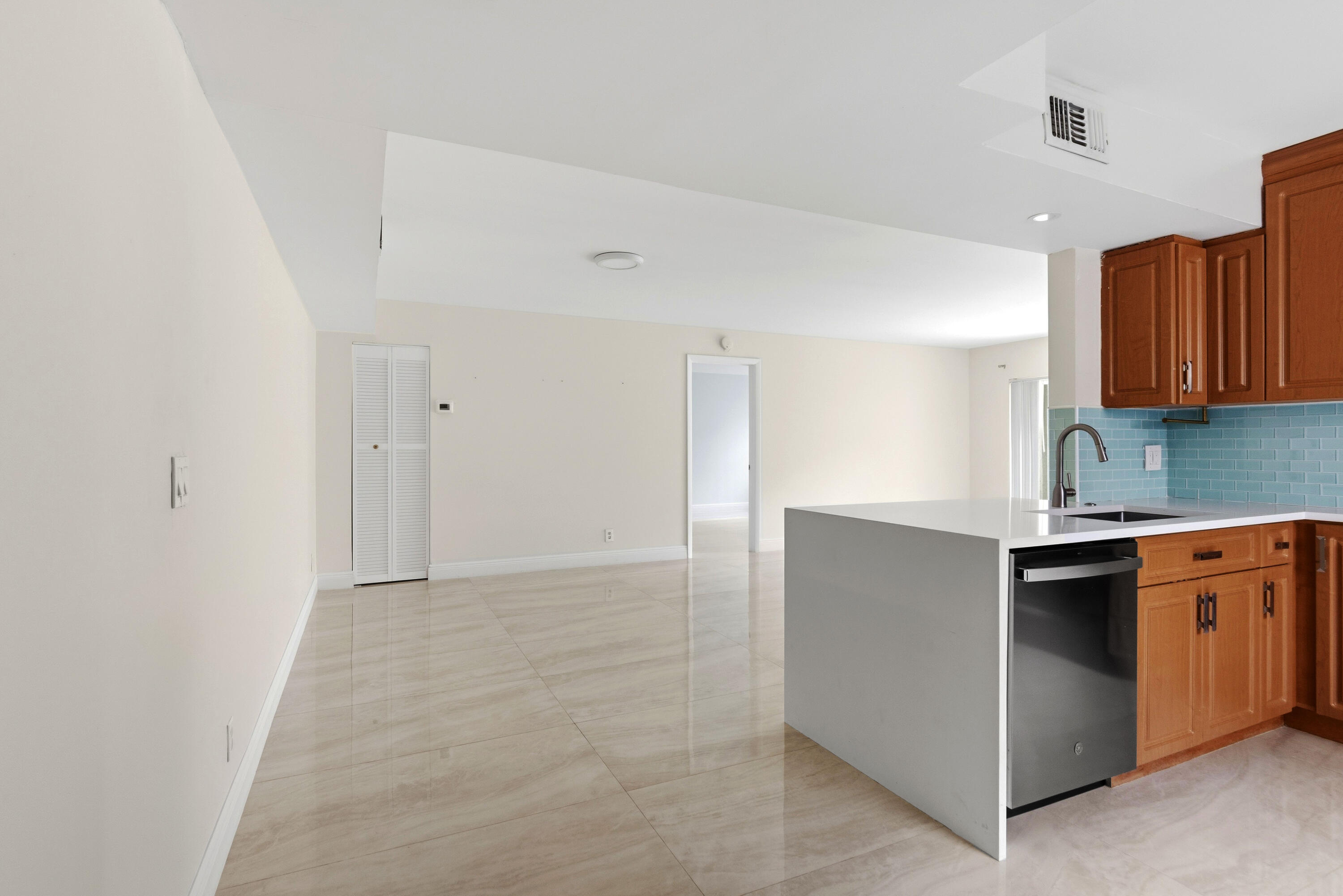 12069 ROYAL PALM Boulevard 3I