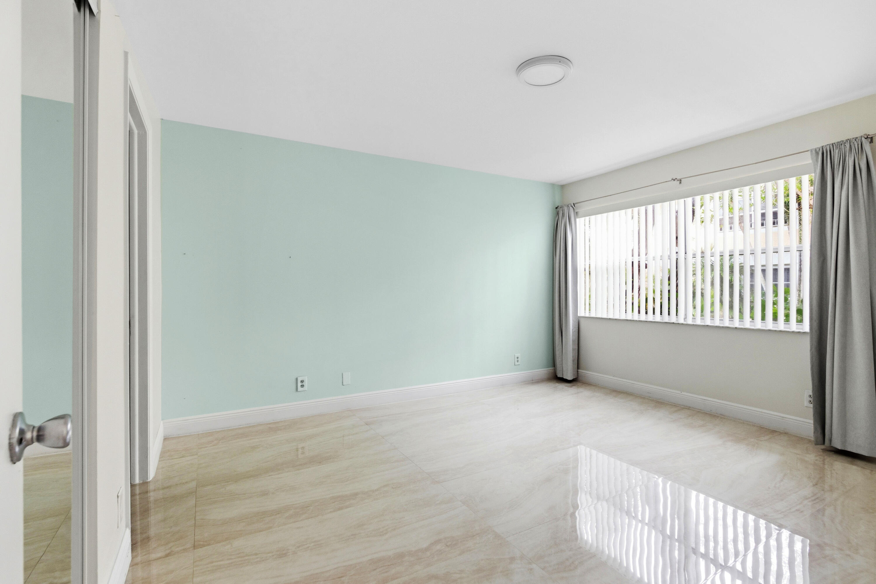 12069 ROYAL PALM Boulevard 3I