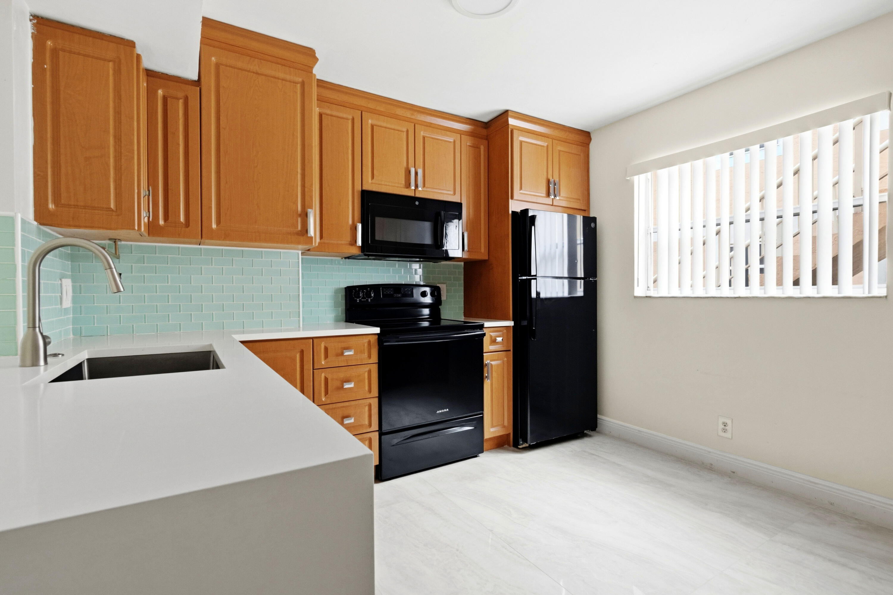 12069 ROYAL PALM Boulevard 3I