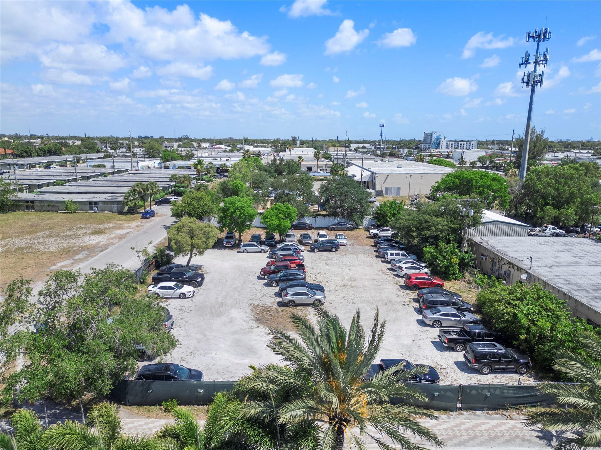 606 NW 8th Avenue