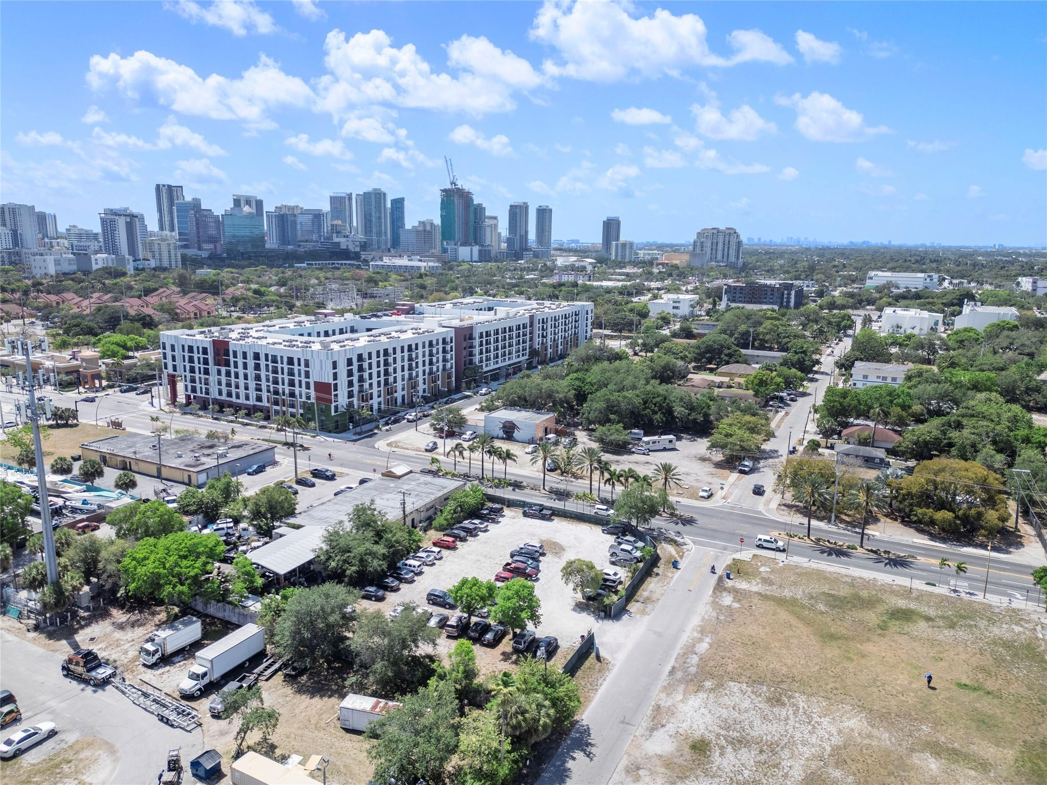 606 NW 8th Avenue