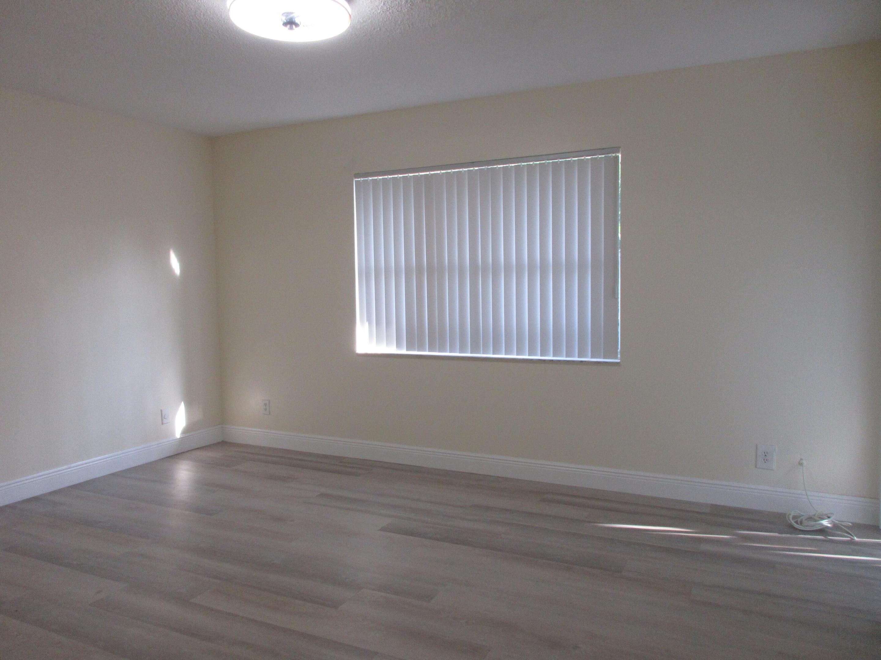 9180 NW 40th Street 9180