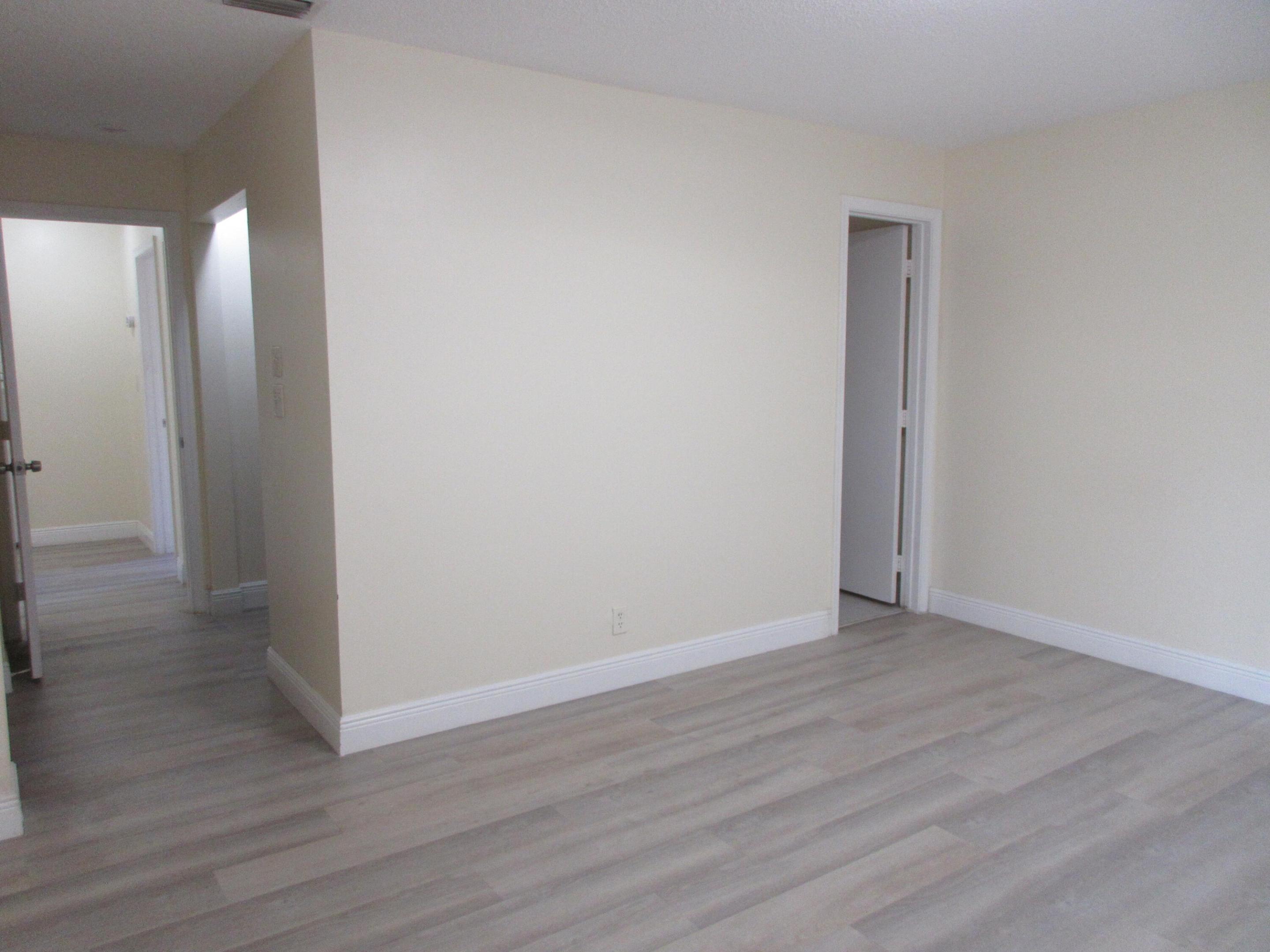 9180 NW 40th Street 9180
