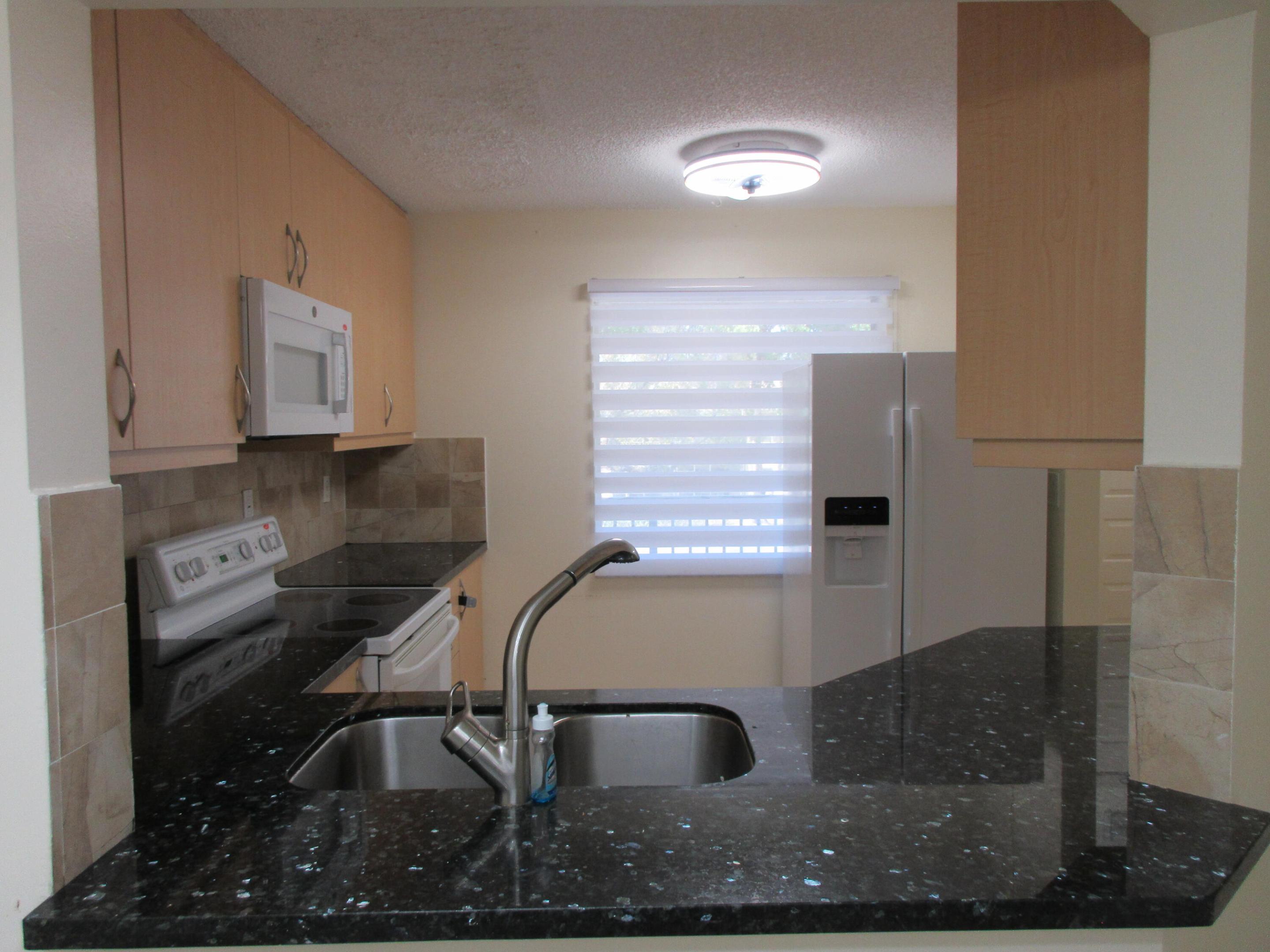 9180 NW 40th Street 9180