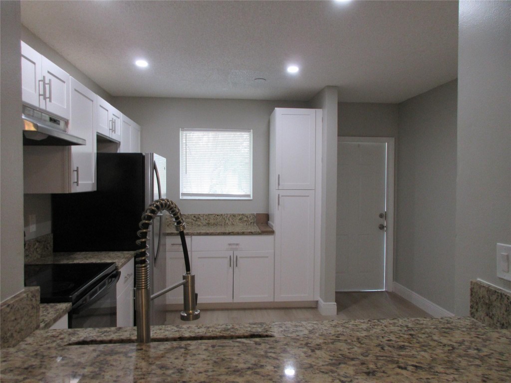 11448 NW 42nd St Unit: 11448