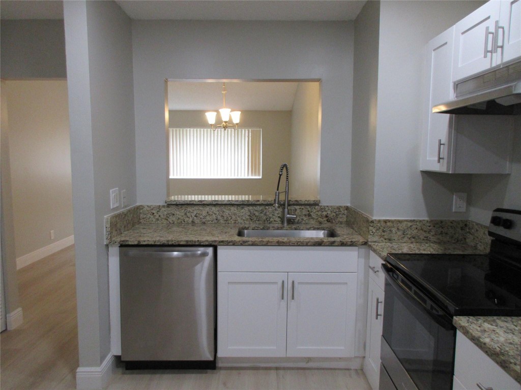 11448 NW 42nd St Unit: 11448