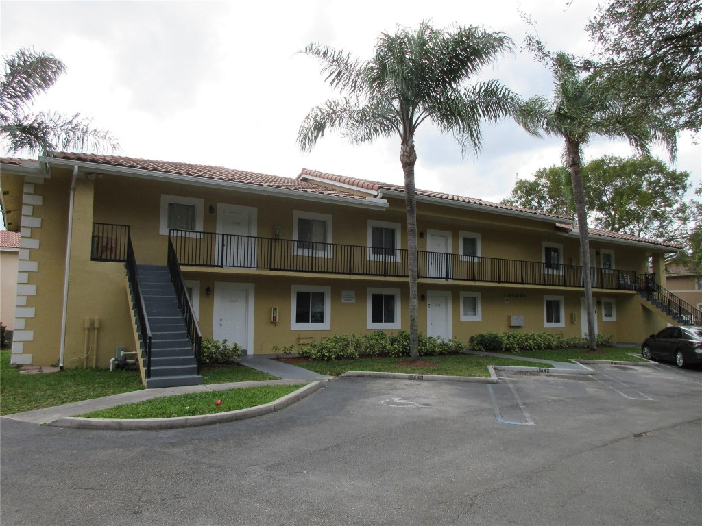 11448 NW 42nd St Unit: 11448