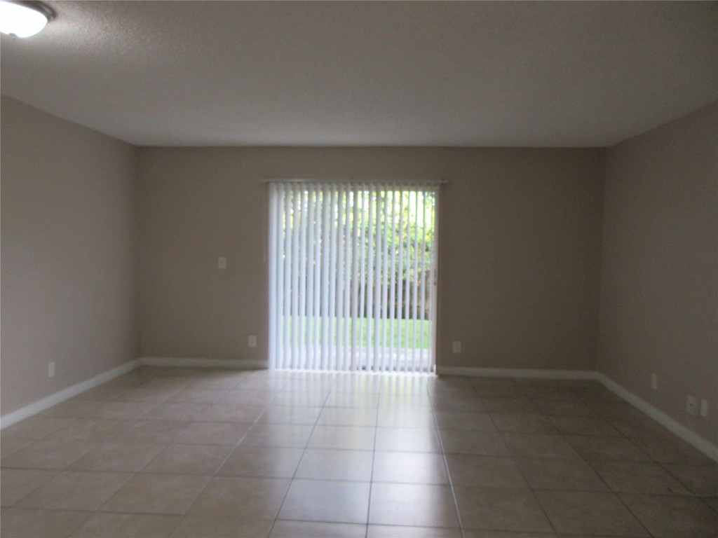 4115 NW 114th Ave 4115