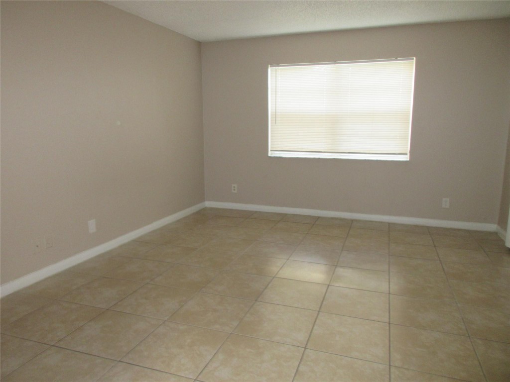 4115 NW 114th Ave 4115