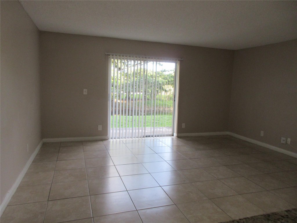 4115 NW 114th Ave 4115