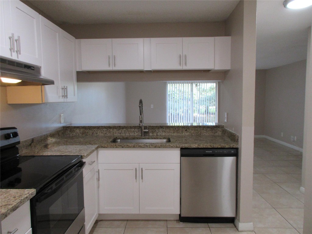 4115 NW 114th Ave 4115