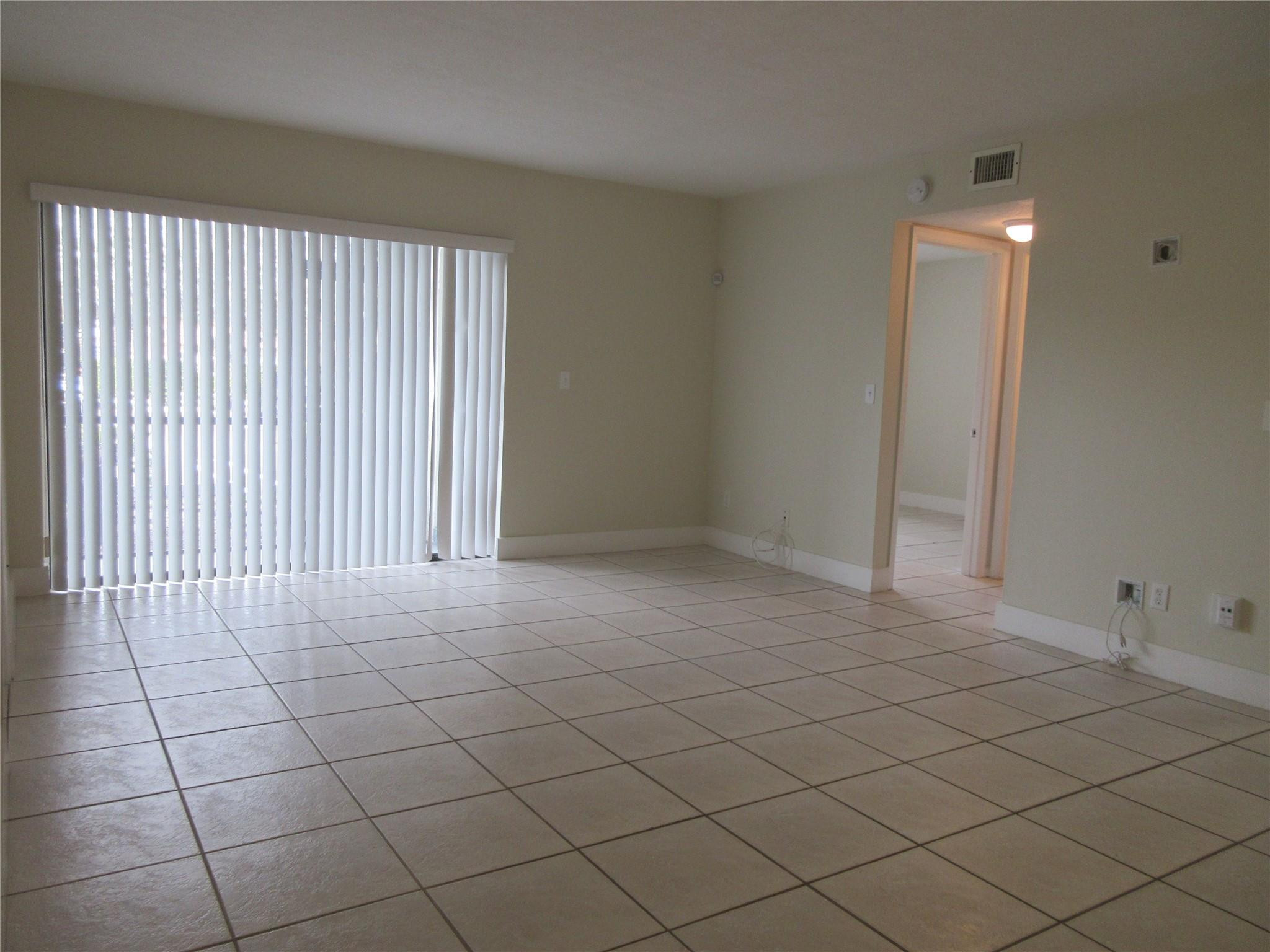 10710 Royal Palm Blvd 10710