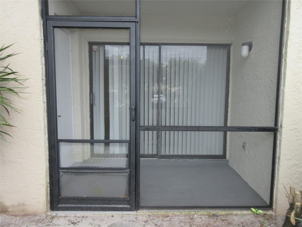 10710 Royal Palm Blvd 10710