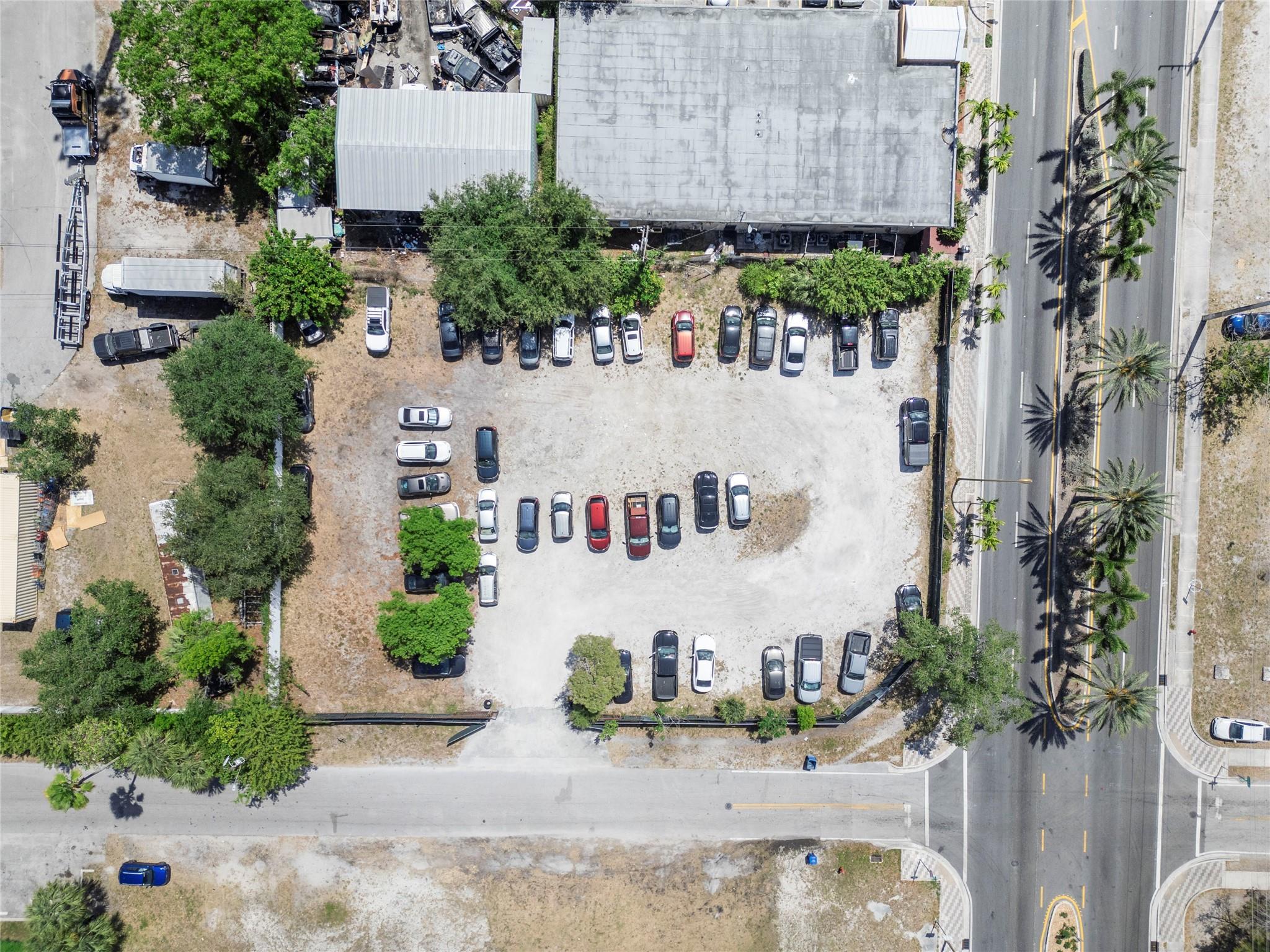 606 NW 8th Ave