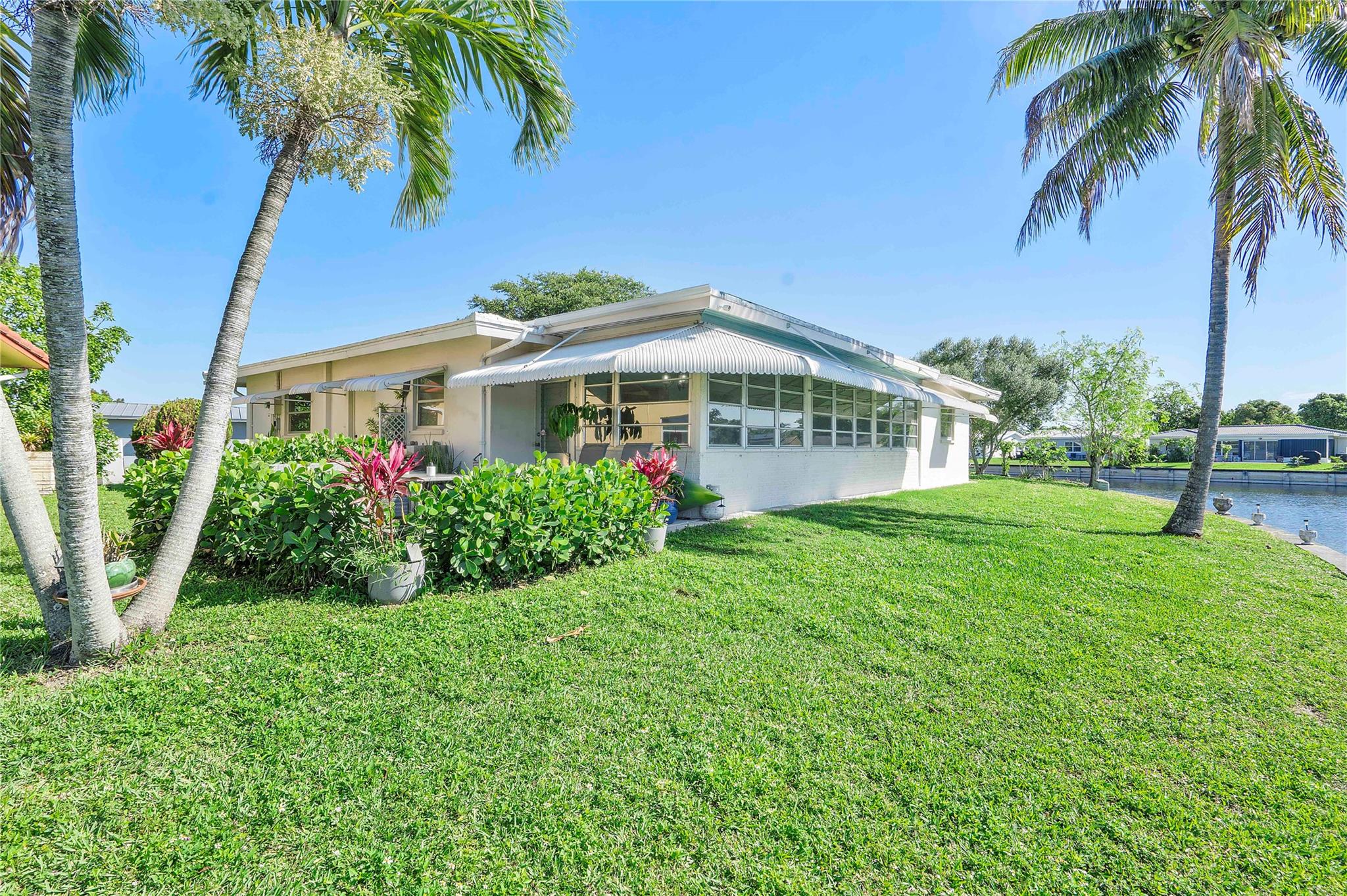 6806 NW 59th St