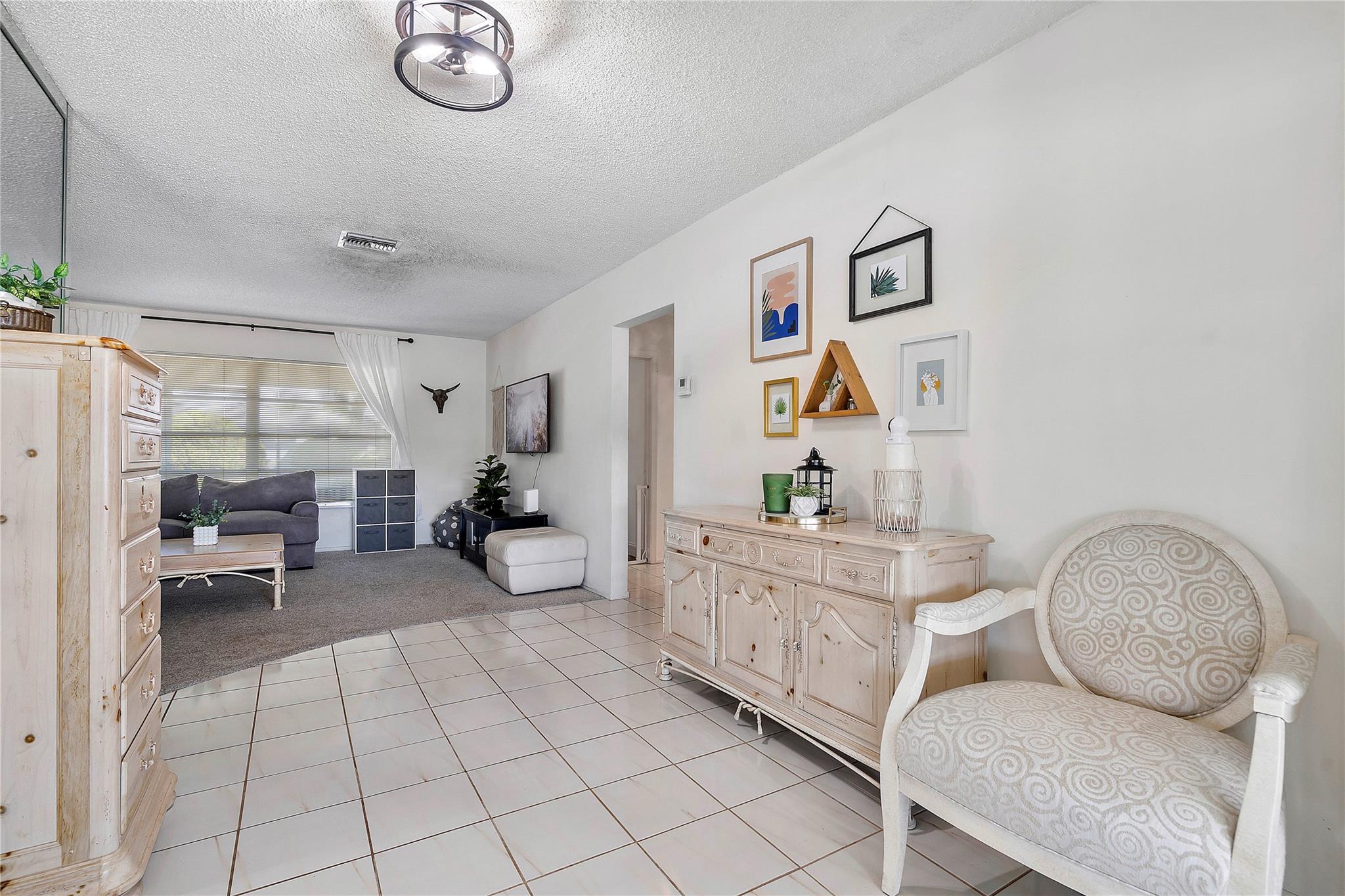 6806 NW 59th St