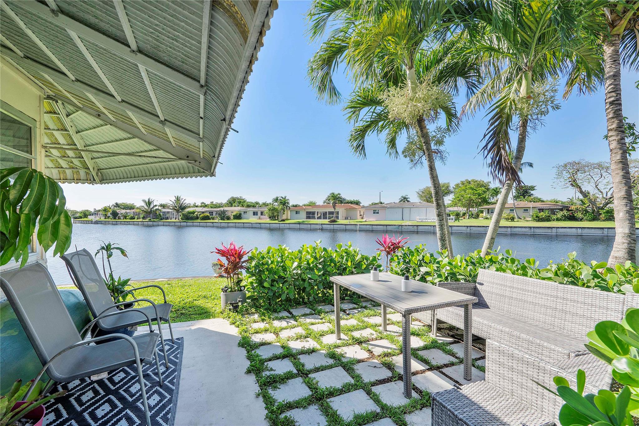 6806 NW 59th St