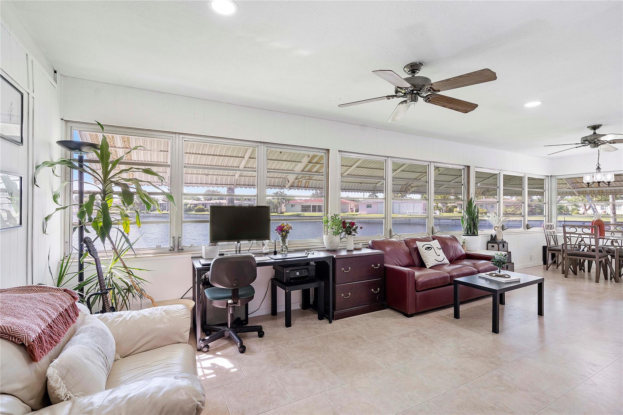 6806 NW 59th St