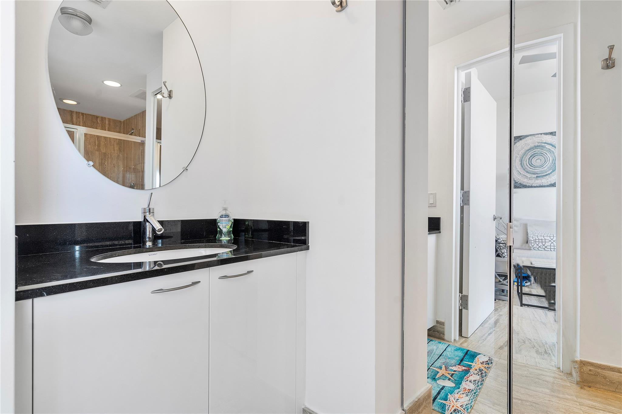 16001 Collins Ave 2001