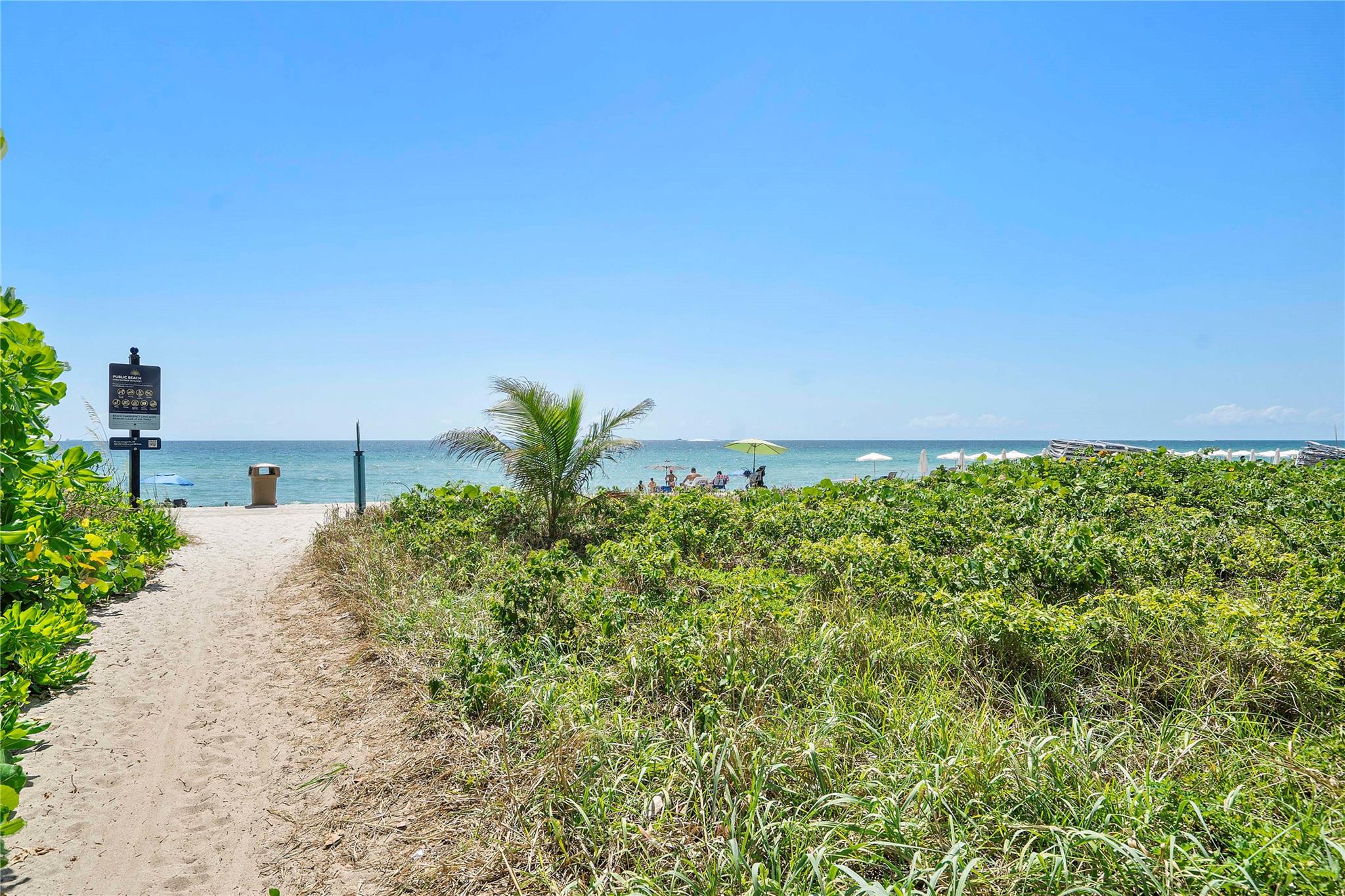 16001 Collins Ave 2001