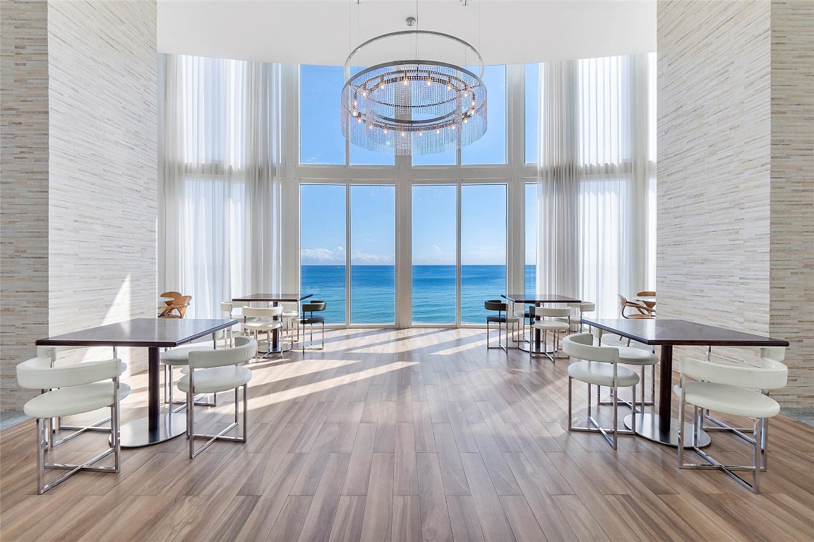 16001 Collins Ave 2001