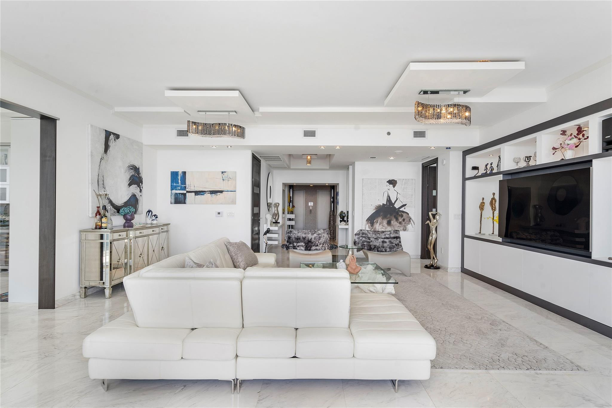 16001 Collins Ave 2001