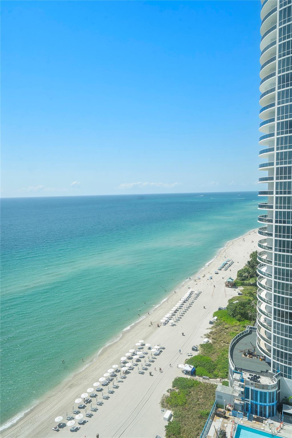 16001 Collins Ave 2001