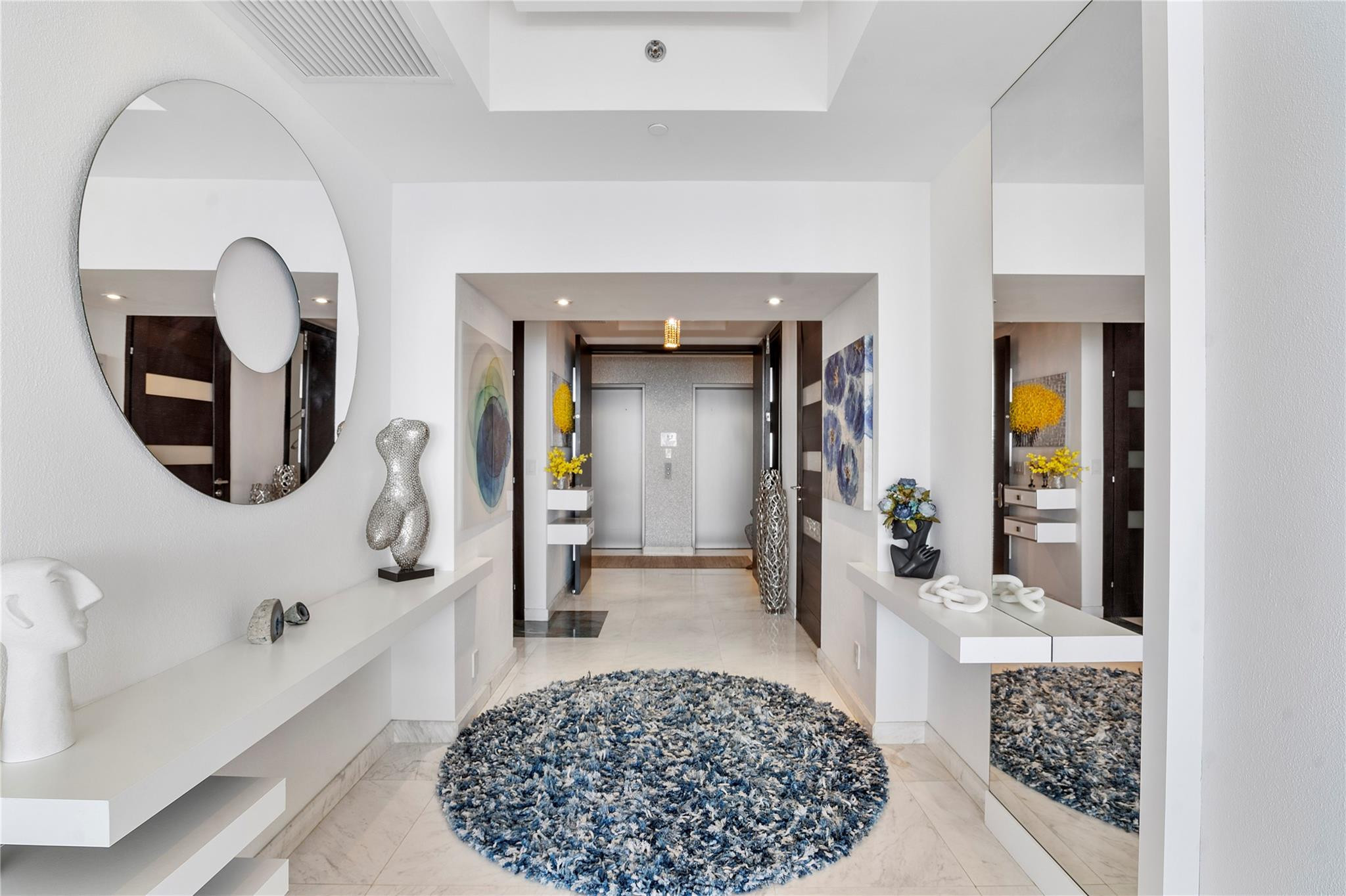 16001 Collins Ave 2001