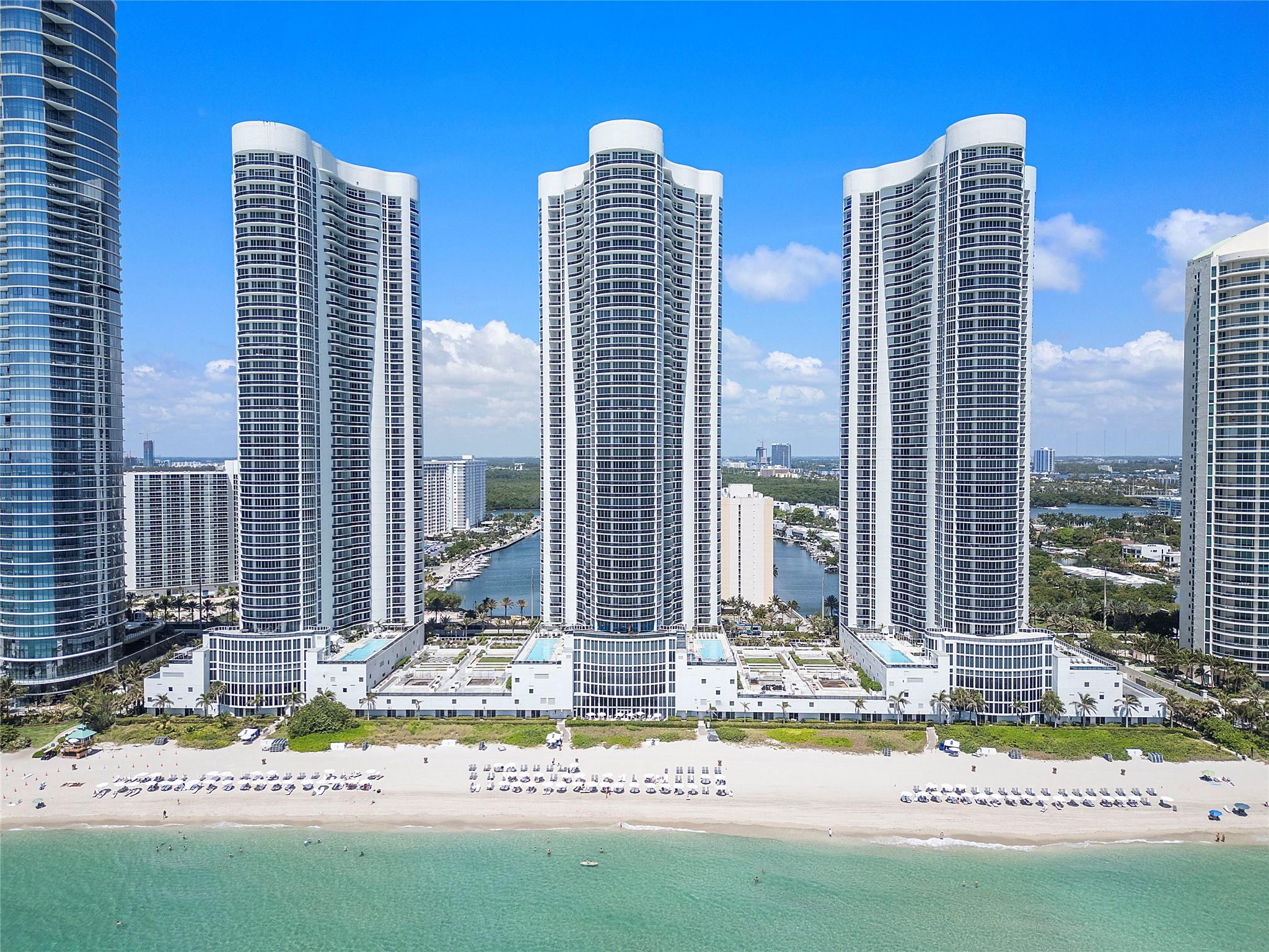 16001 Collins Ave 2001