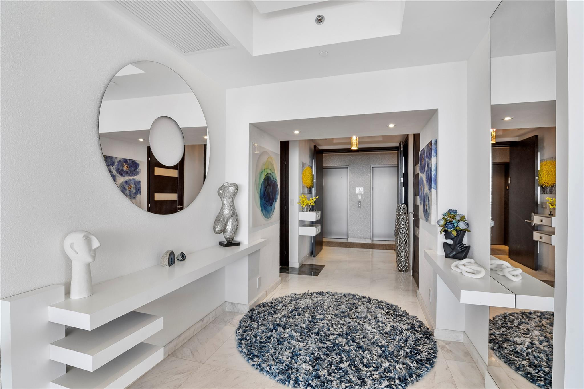 16001 Collins Ave 2001