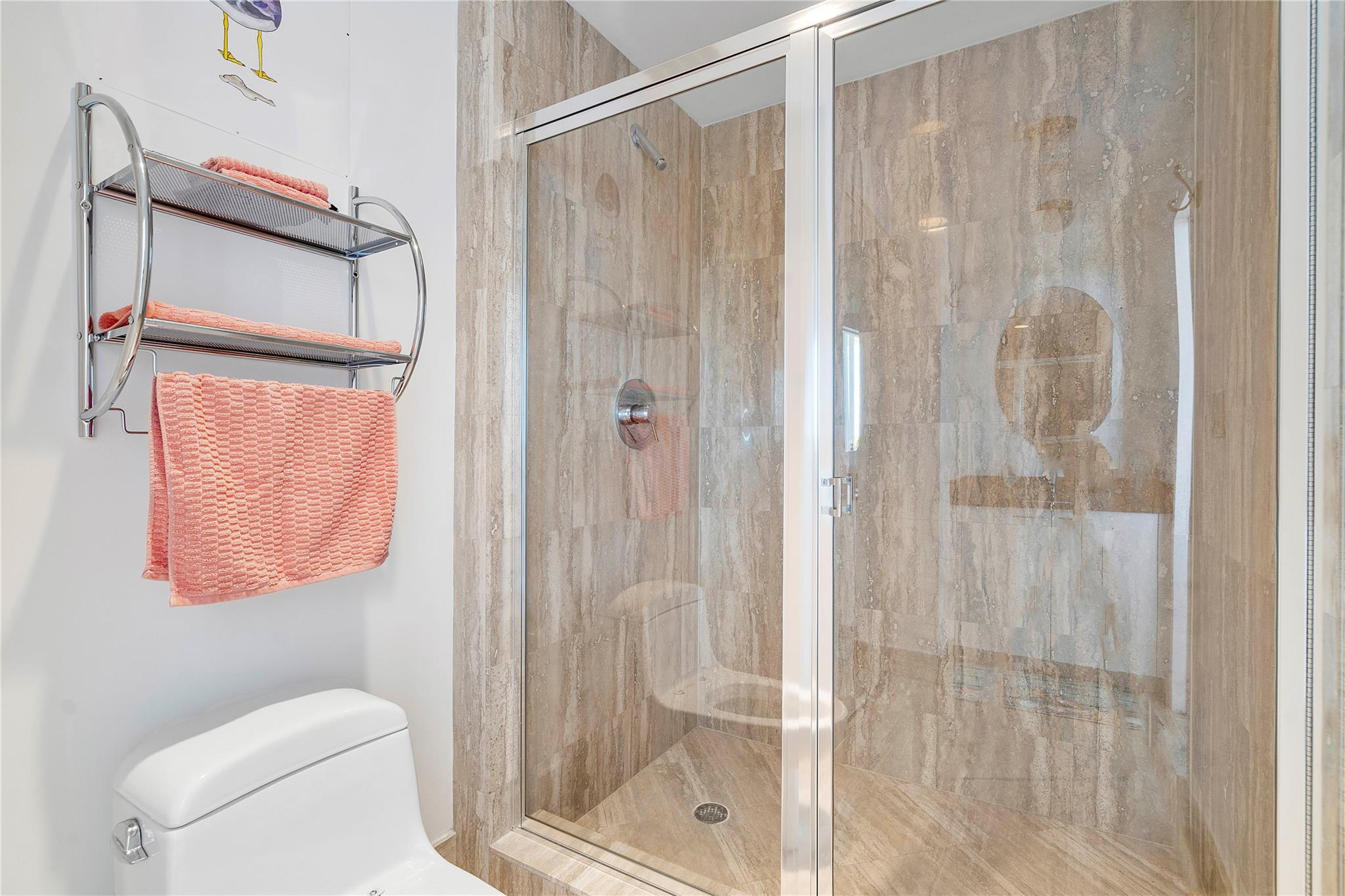 16001 Collins Ave 2001