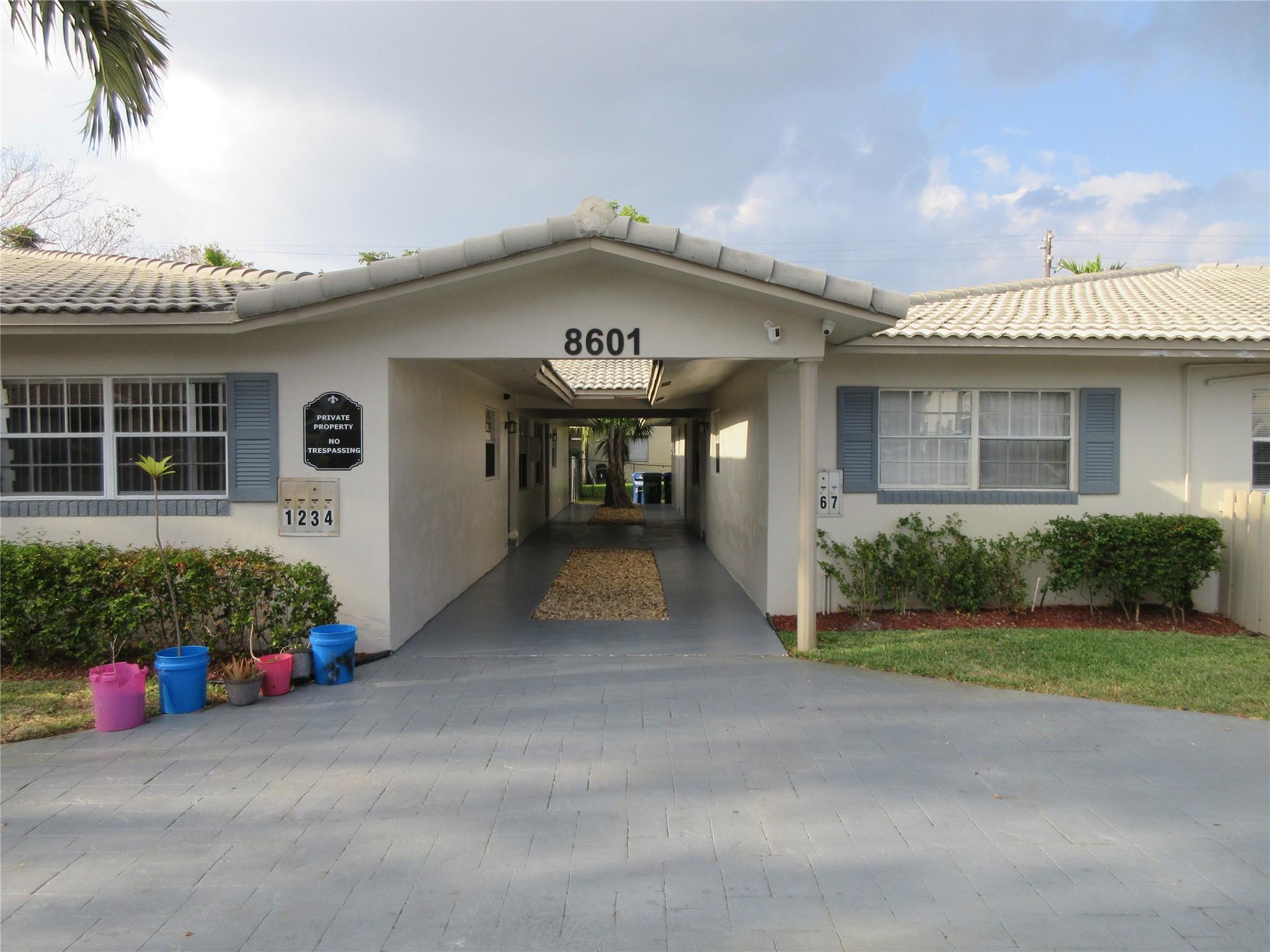 8601 NW 35th St 9