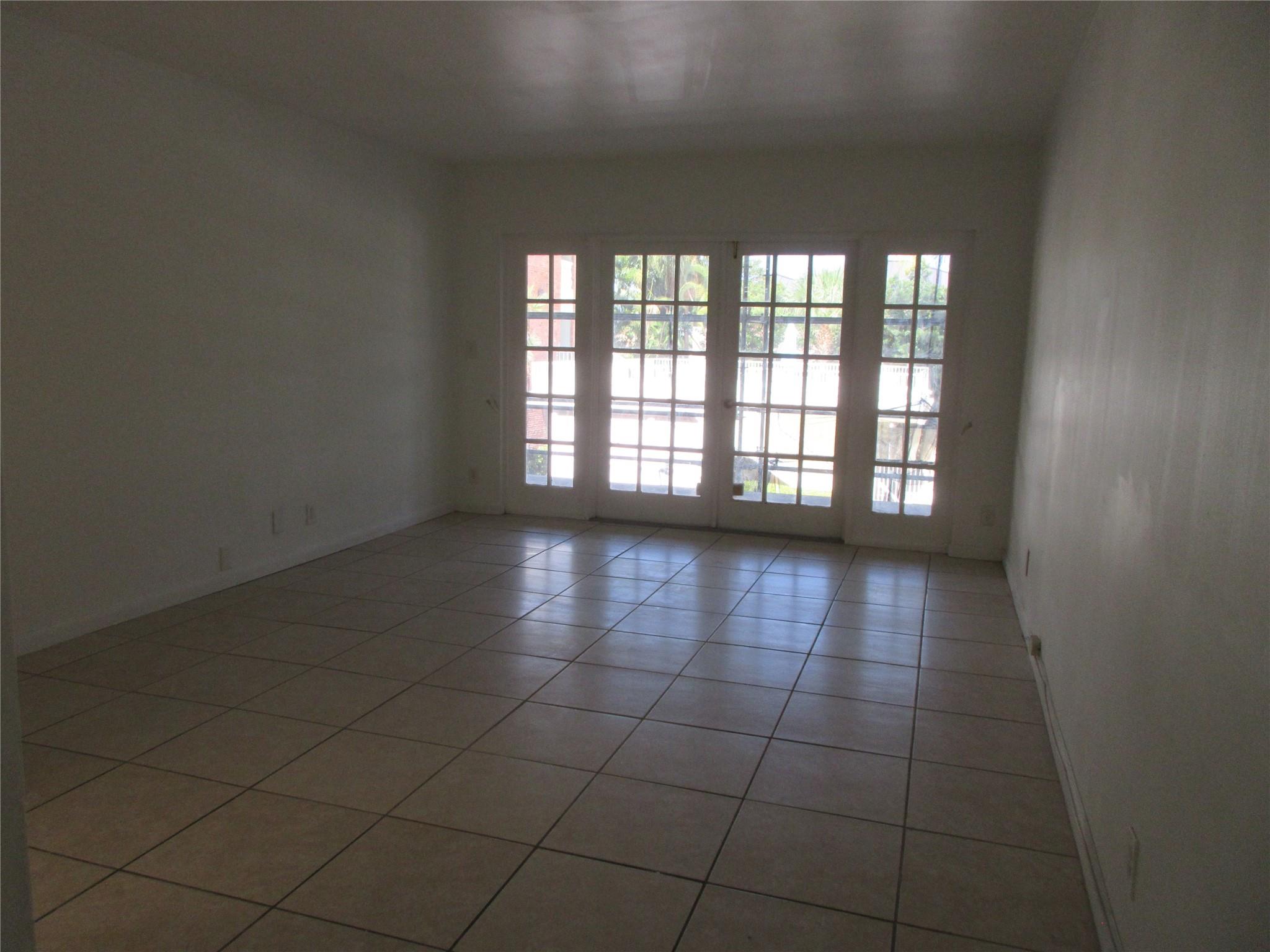 2420 SE 17th St 208C