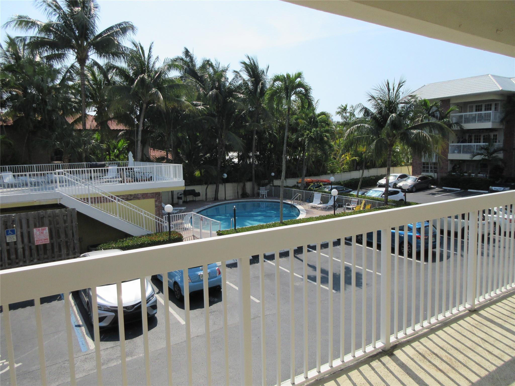 2420 SE 17th St 208C