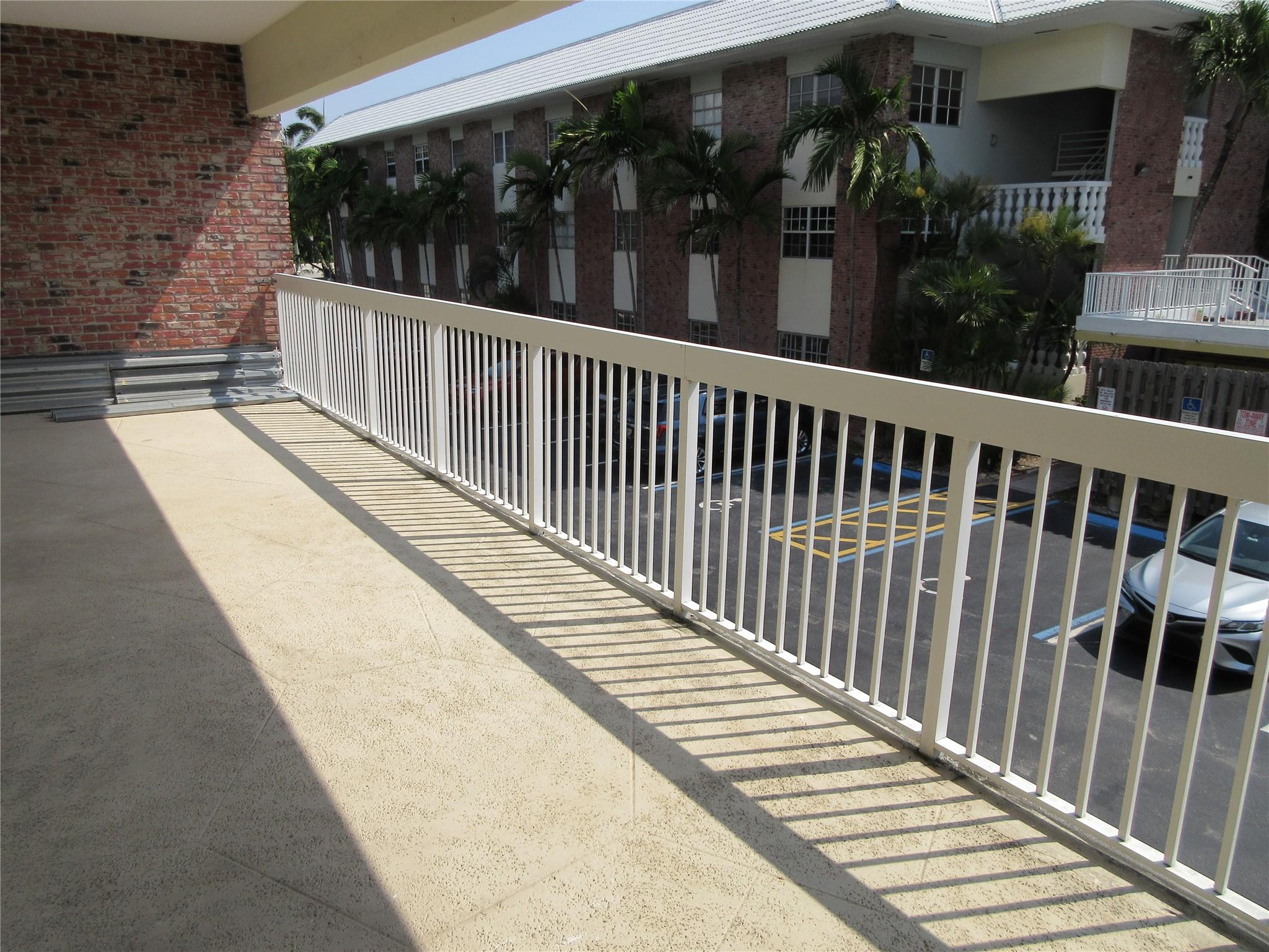 2420 SE 17th St 208C