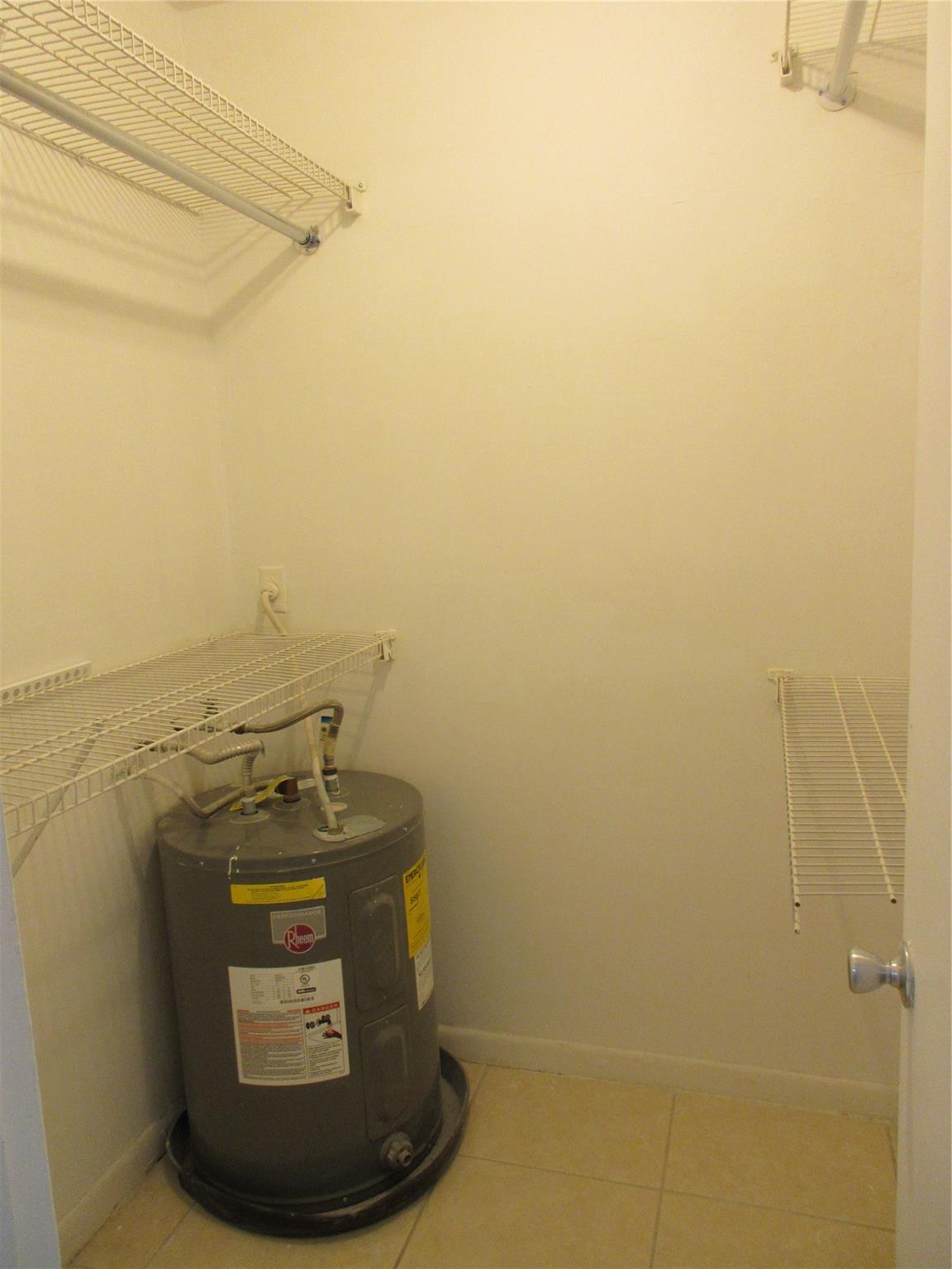 2420 SE 17th St 208C